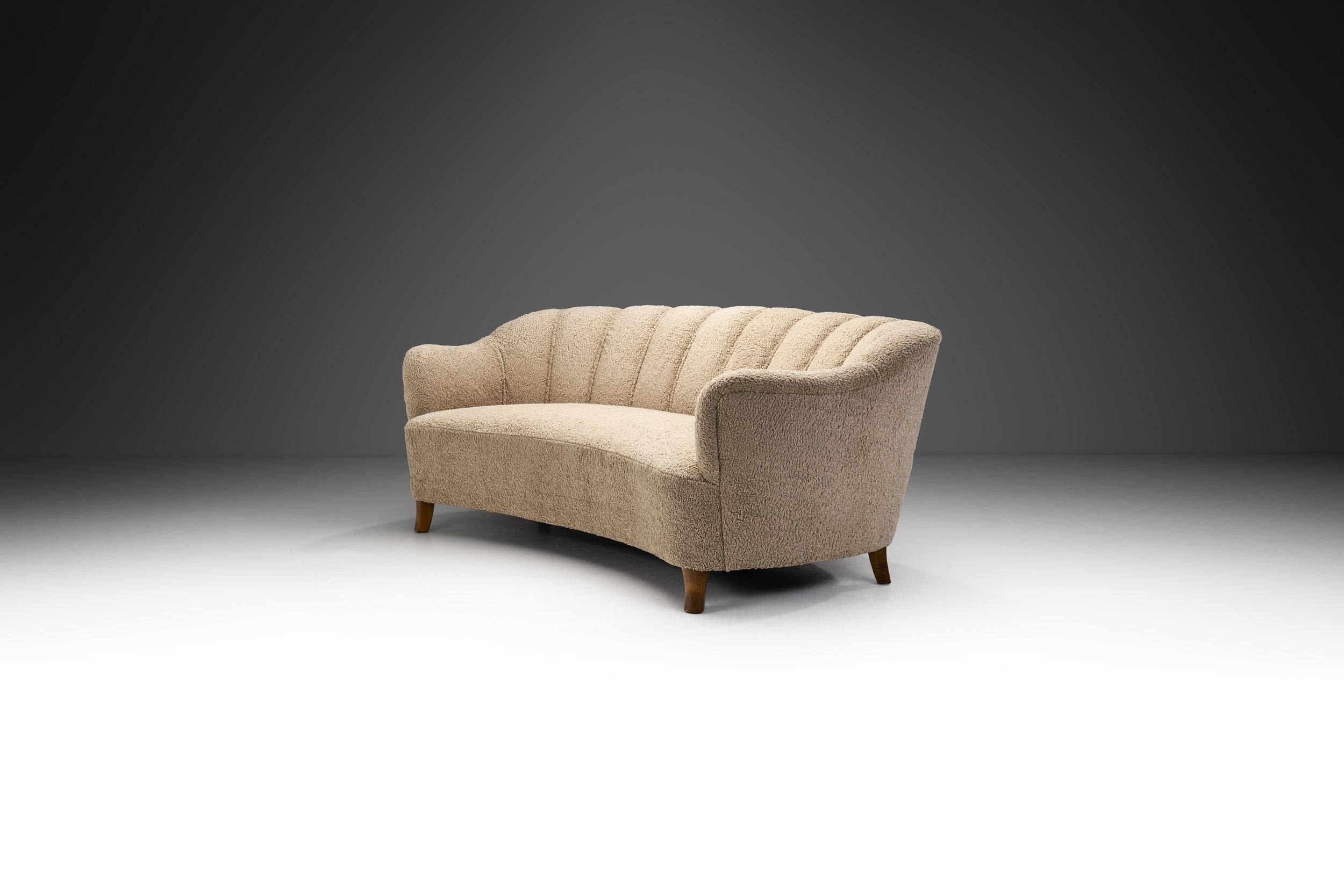 Scandinavian Modern Swedish Three-Seater Conversation Sofa, Sweden, 1940s For Sale