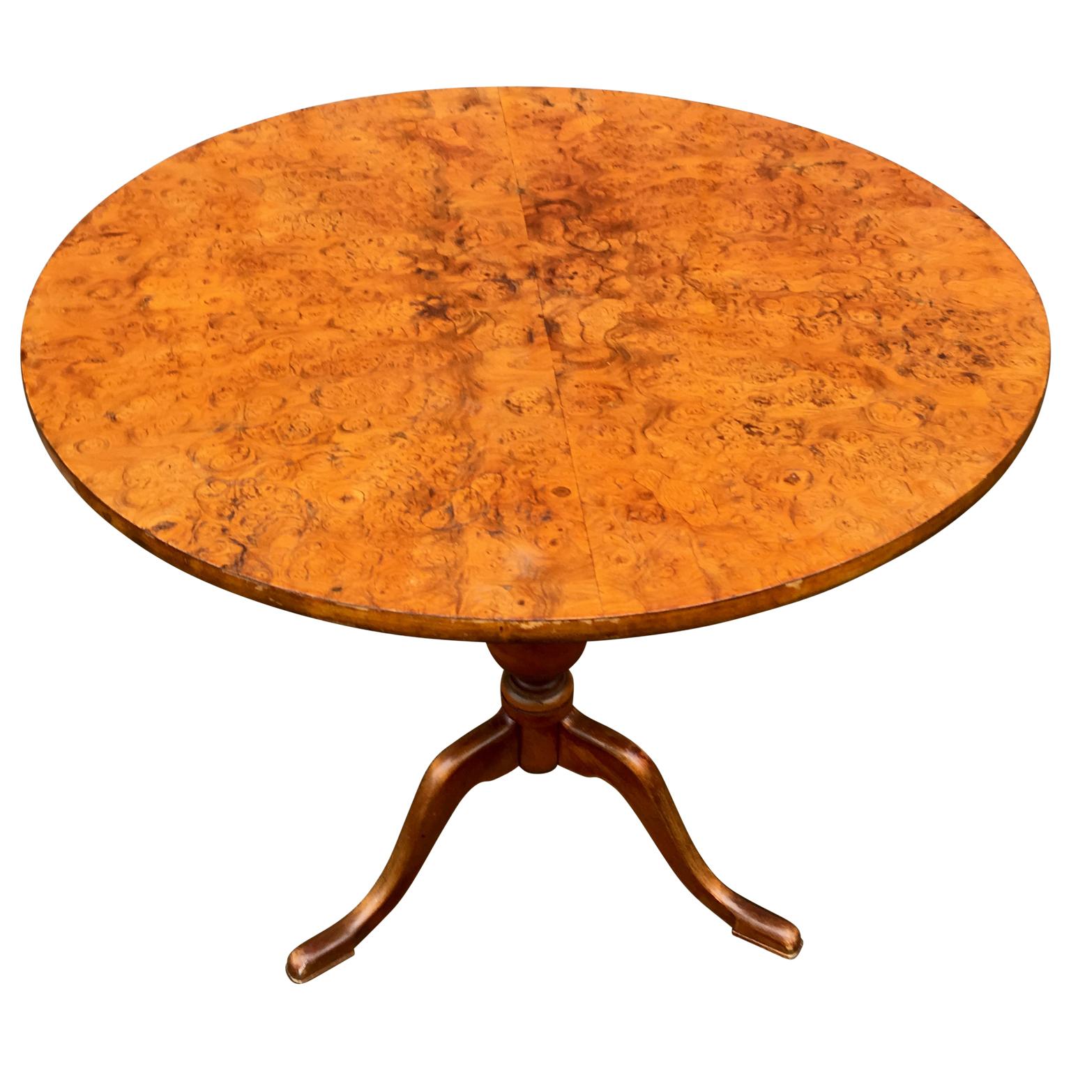 An early 20th century tit top table in Swedish 