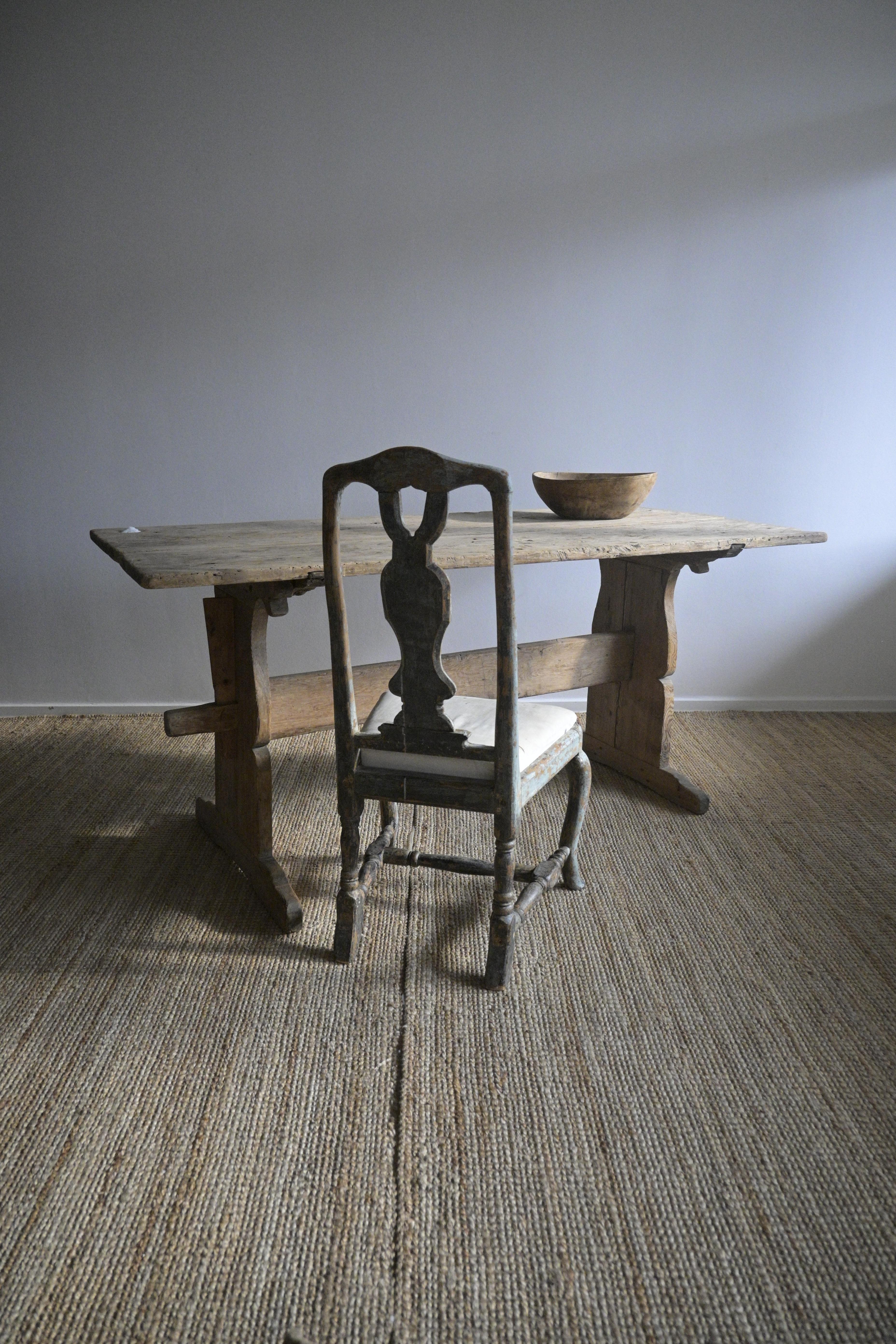 Table à tréteaux suédoise 1800 siècle  en vente 1