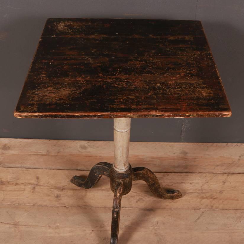 Pretty early 19th century Swedish original painted tripod table, 1810



Dimensions
24 inches (61 cms) wide
23.5 inches (60 cms) deep
31 inches (79 cms) high.