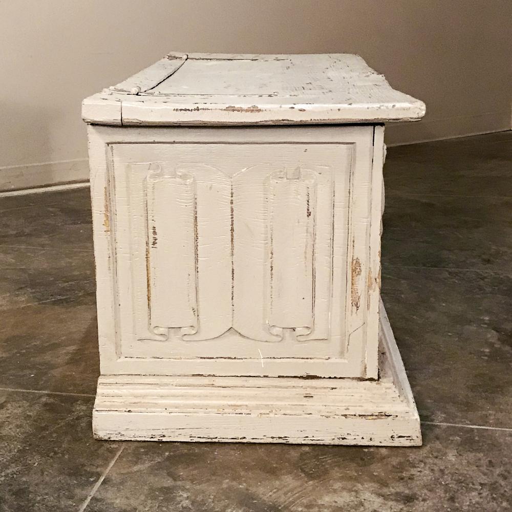 Swedish Trunk, Mid-19th Century Carved and Painted In Good Condition In Dallas, TX