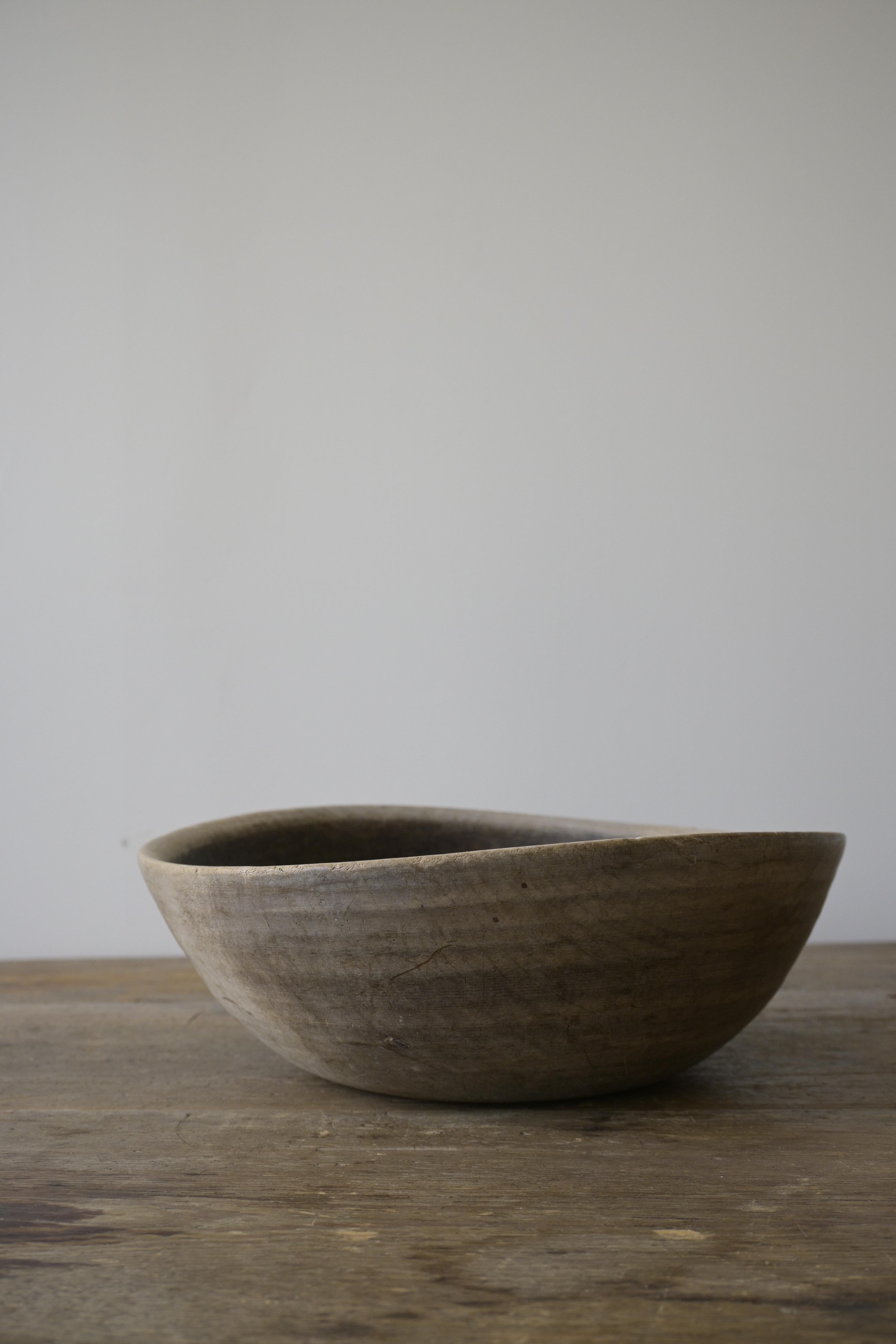 Swedish Turned Birch Bowl, ca 18-19th century For Sale 1