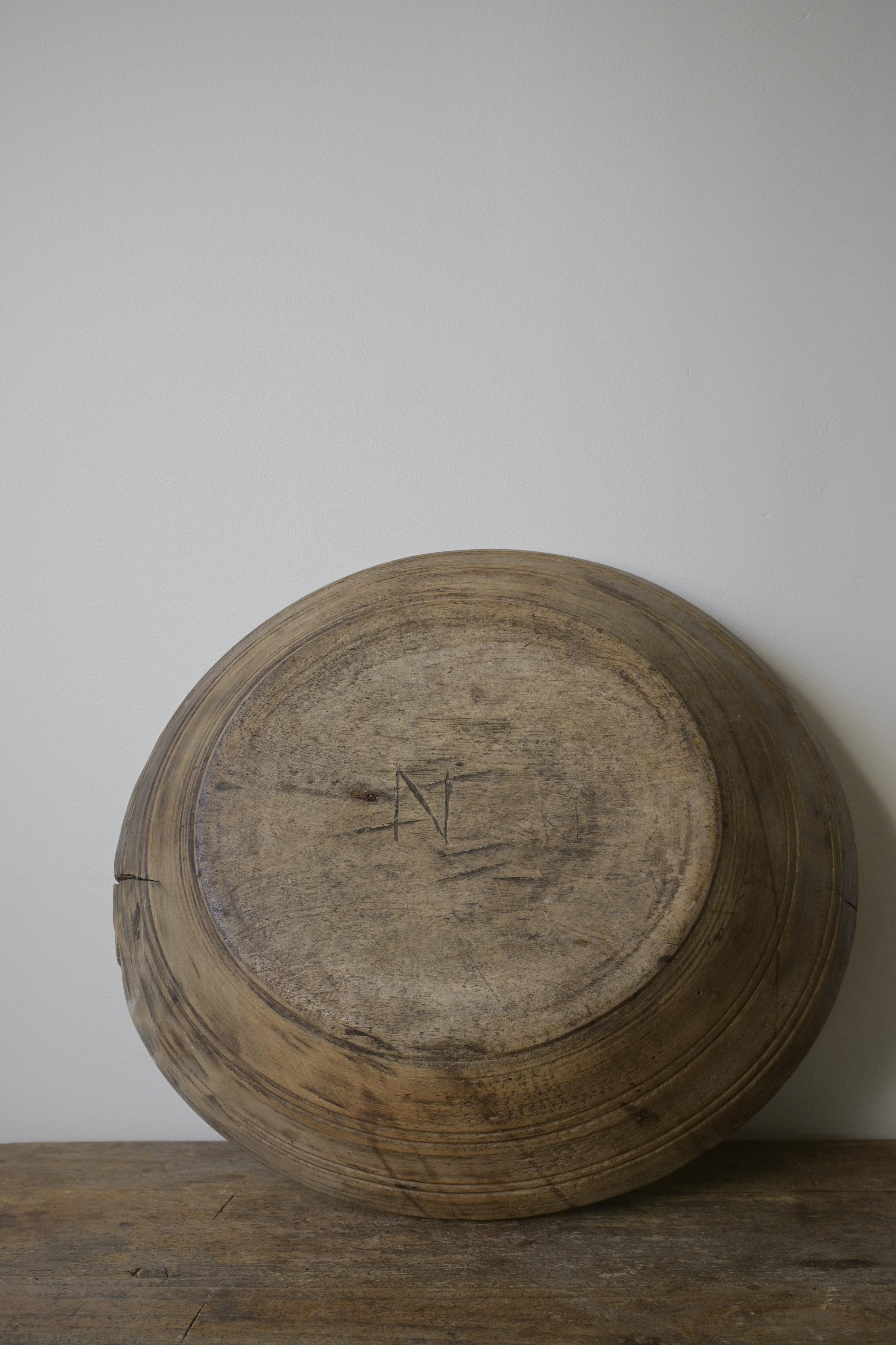 Ciotola svedese in legno di betulla tornito, fine XVIII-inizio XIX secolo in vendita 3