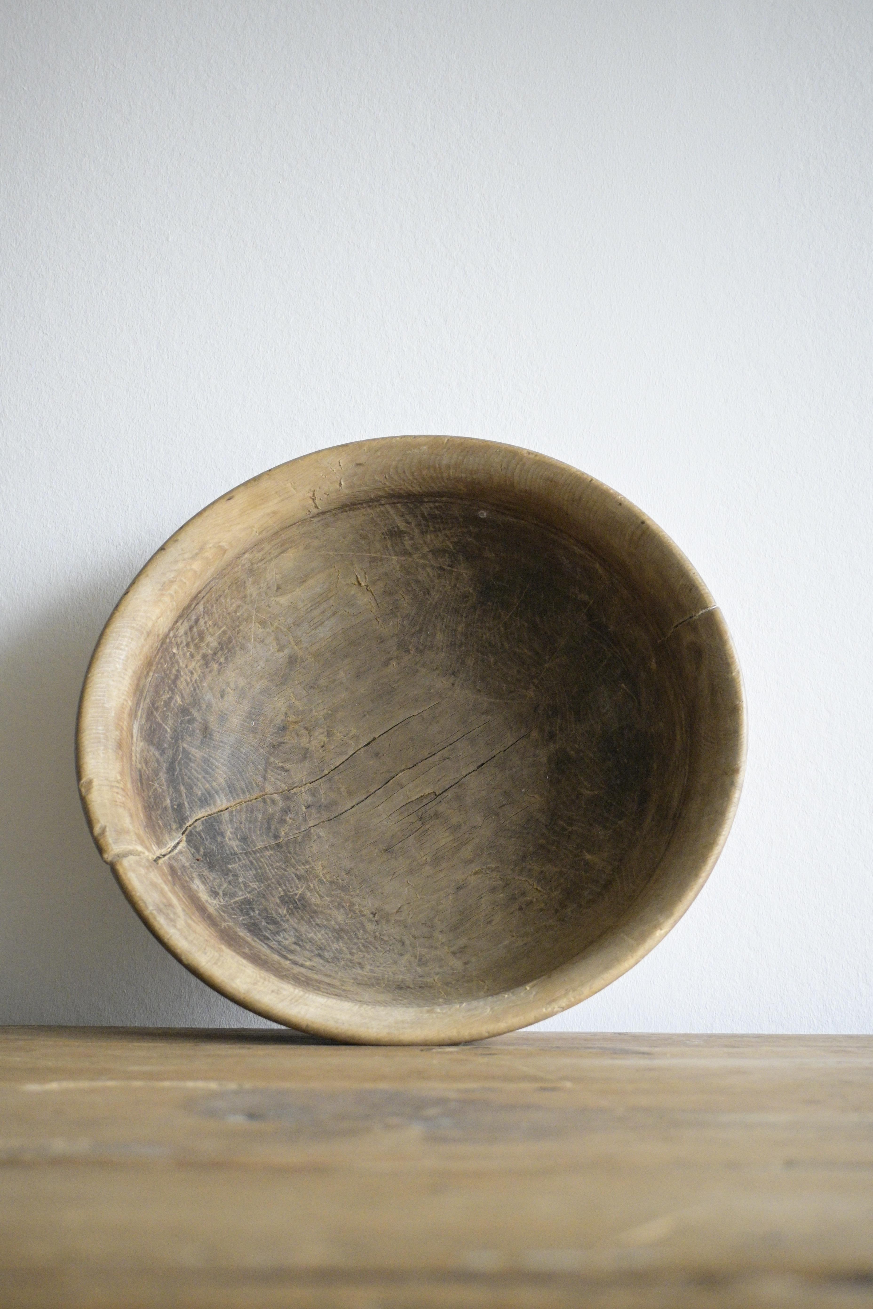 Swedish turned wood bowl ca 1830-1860 For Sale 5