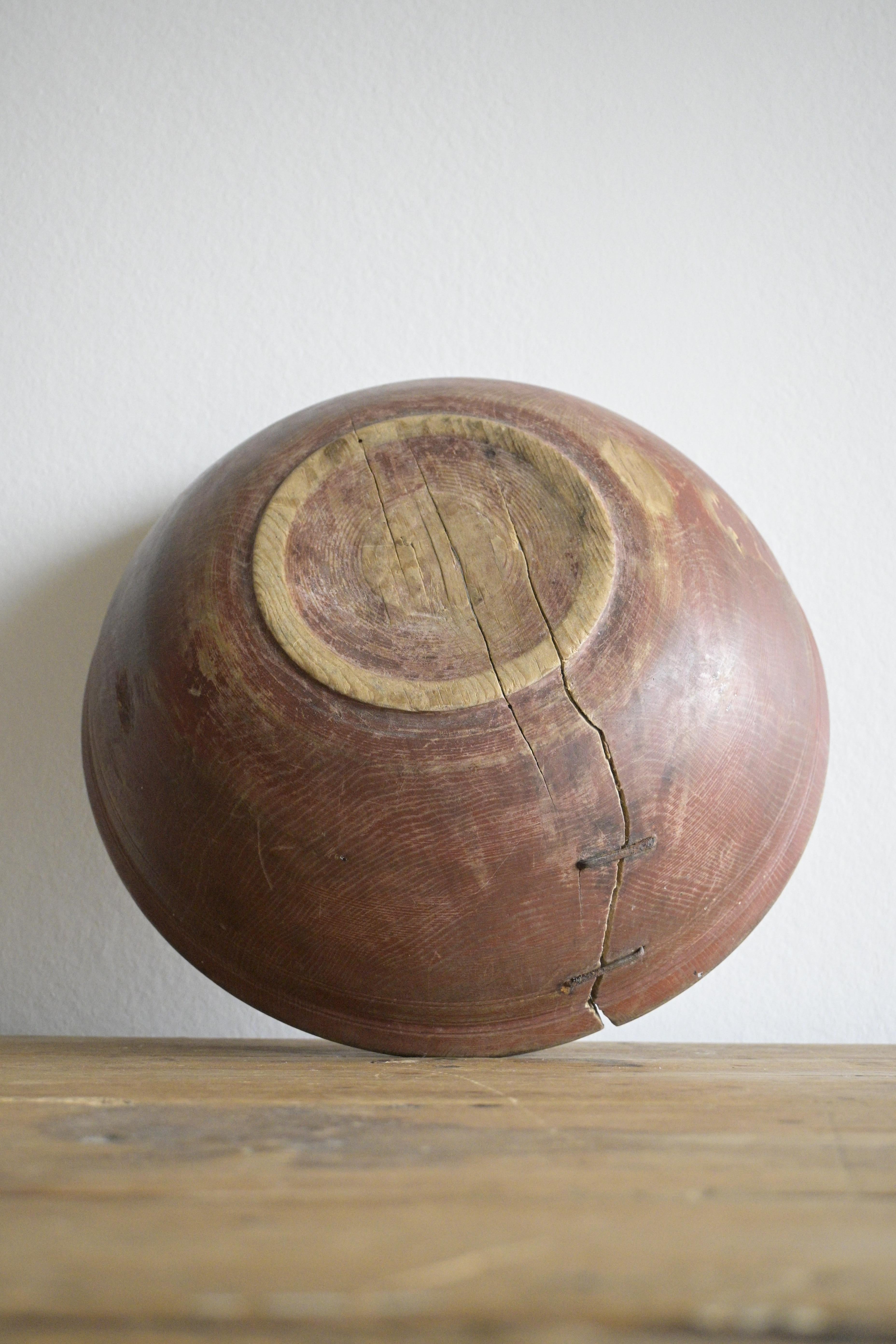 Swedish turned wood bowl ca 1830-1860 For Sale 6