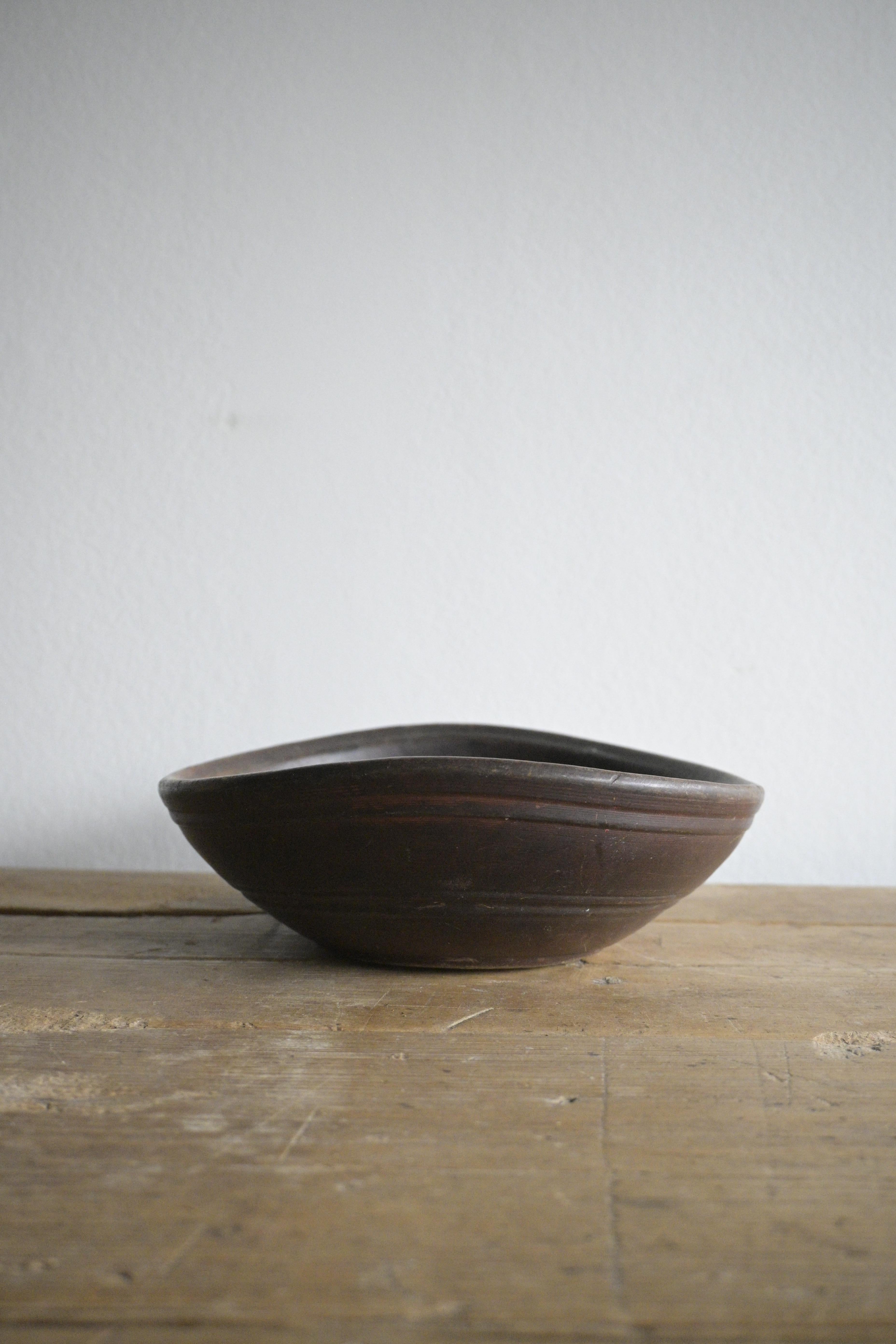 Turned Swedish turned wood Bowl ca 1880-1890 For Sale