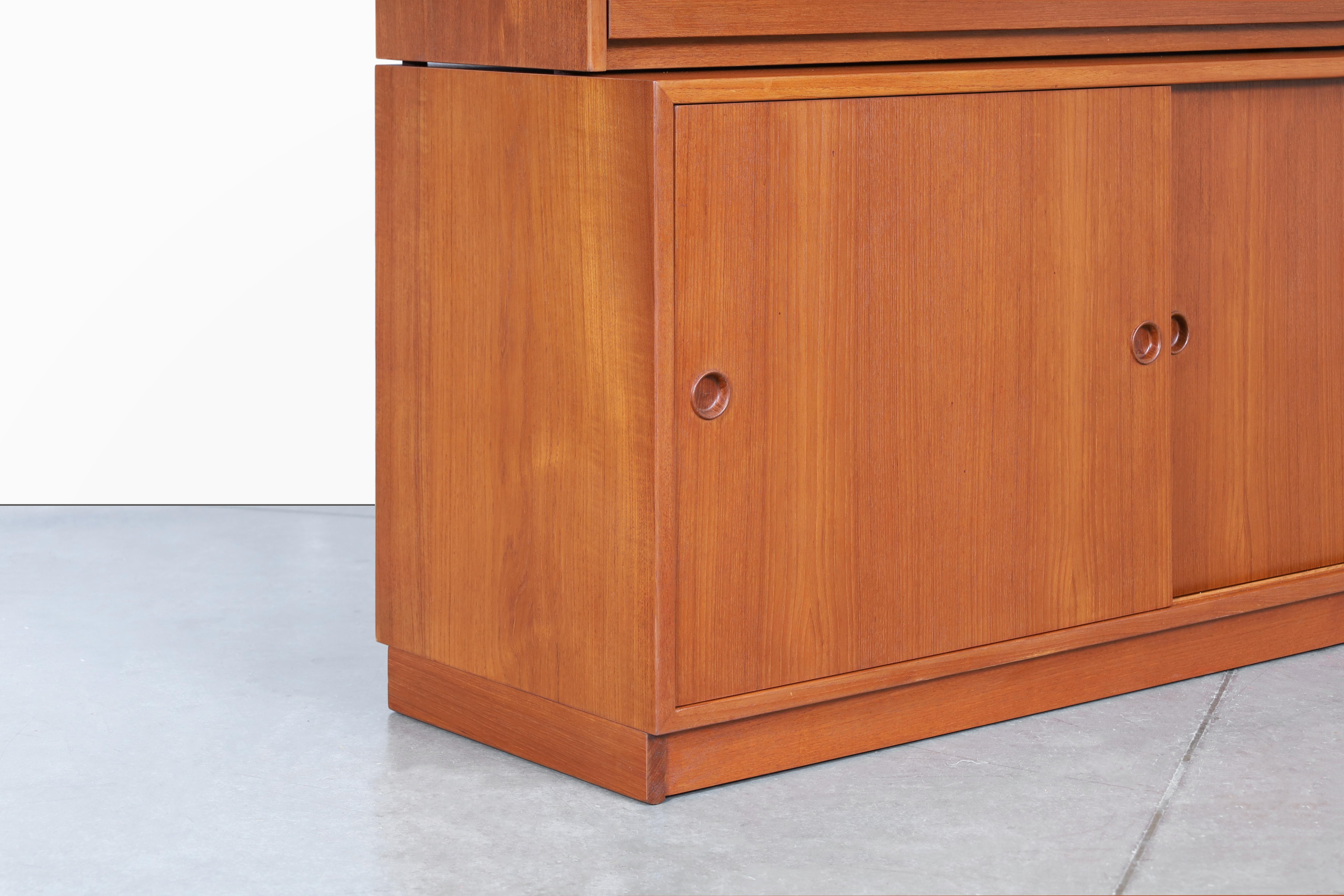 Mid-Century moderno Cabinet o scrivania svedese in teak a due pezzi di Børge Mogensen in vendita