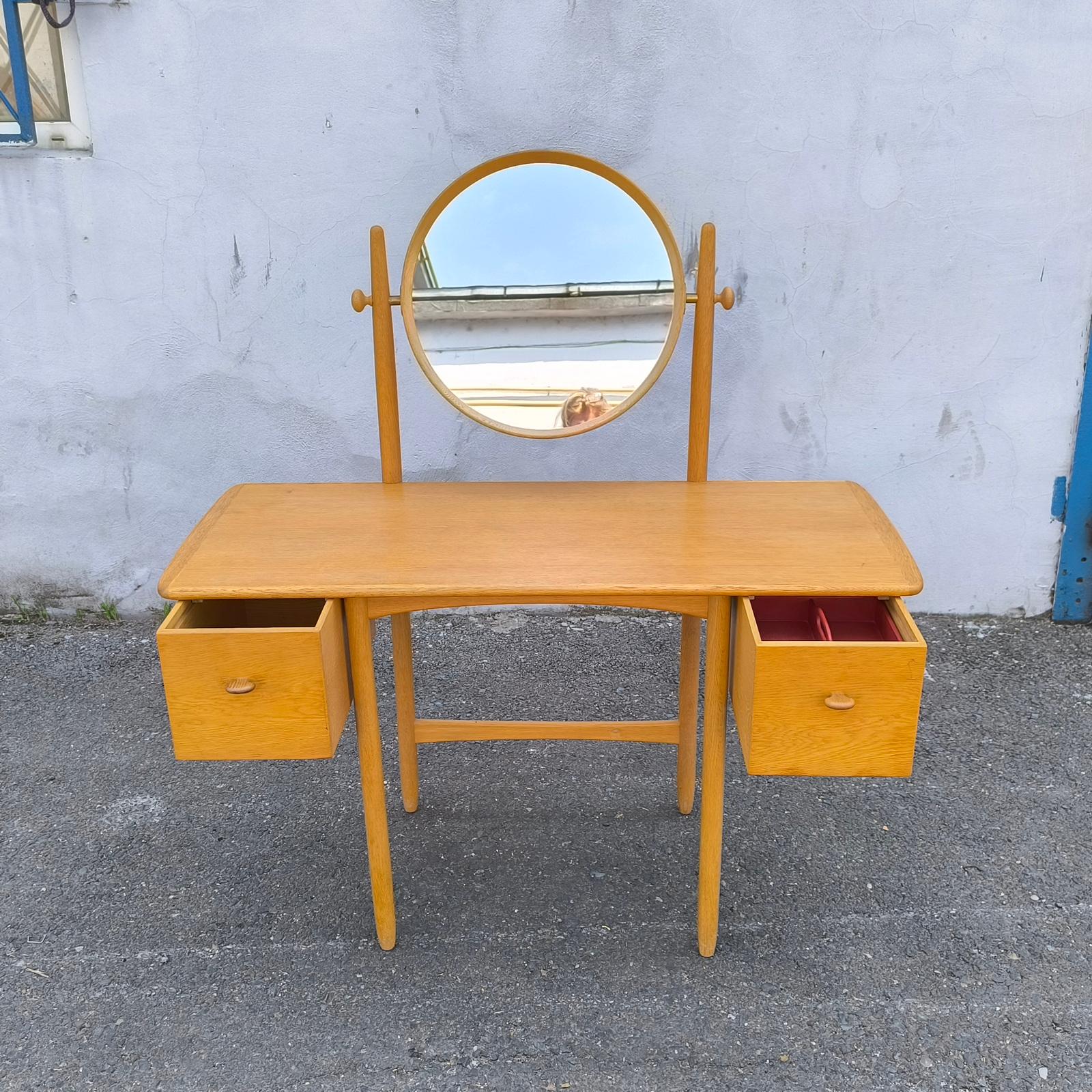 Swedish Vanity Table in Oak by Sven Engström & Gunnar Myrstrand Bodafors, 1960s For Sale 3