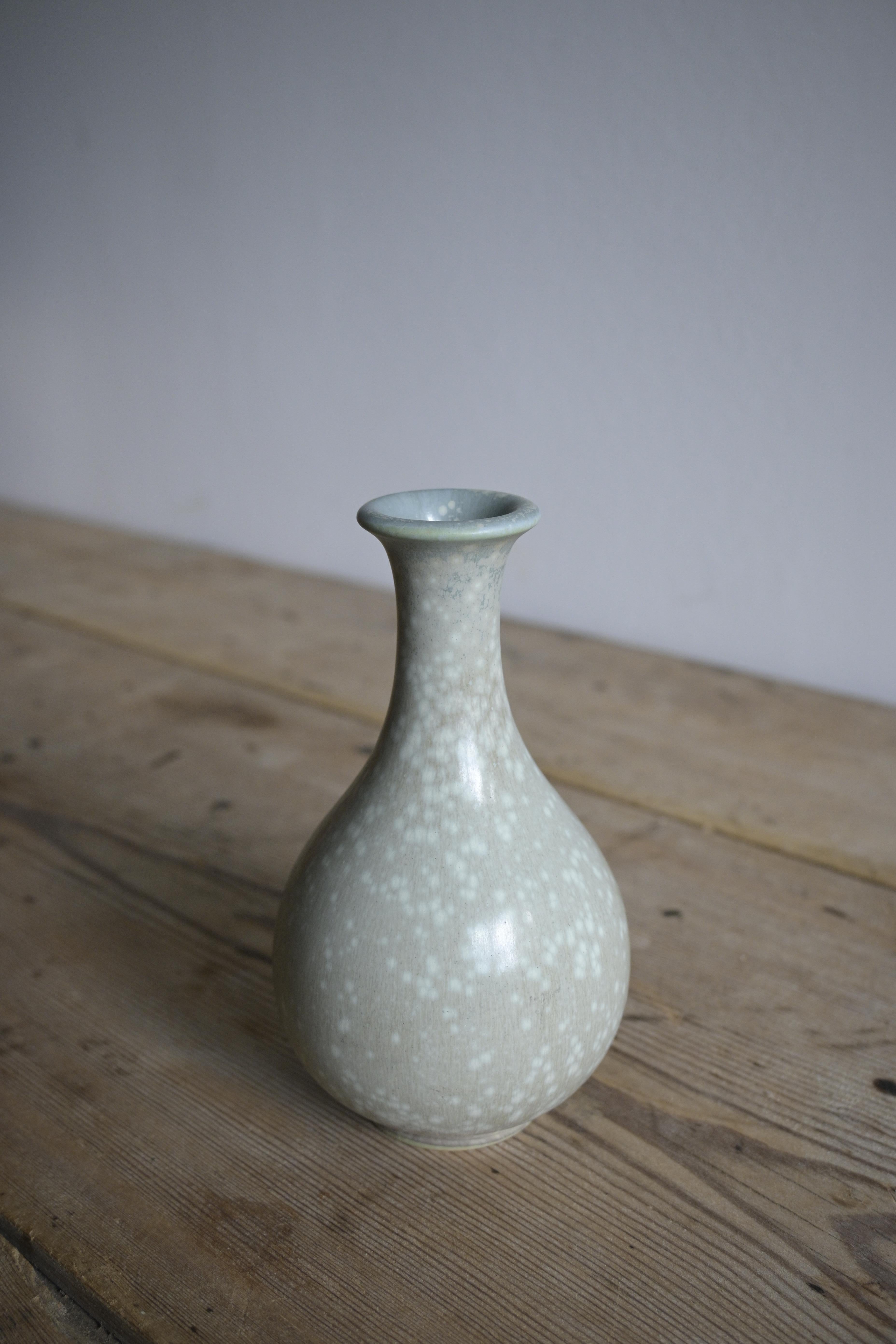 Fatto a mano Vaso svedese di Gunnar Nylund, Rörstrand 1950 ca. in vendita