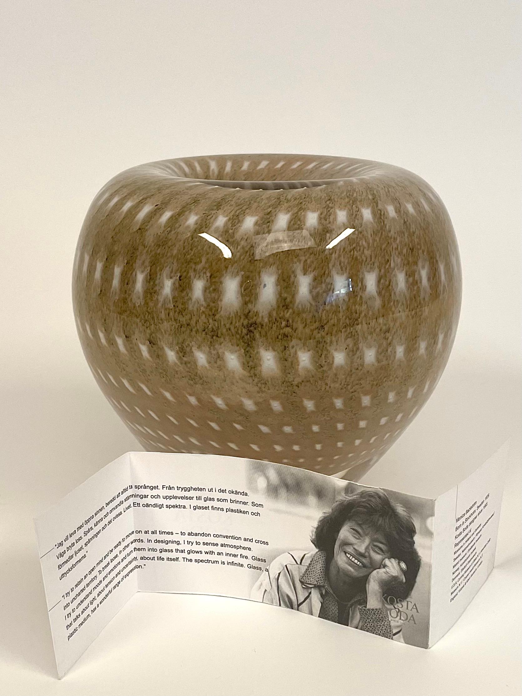 Swedish Vase or Bowl by Monica Backström for Kosta Boda Artist Collection  For Sale 2