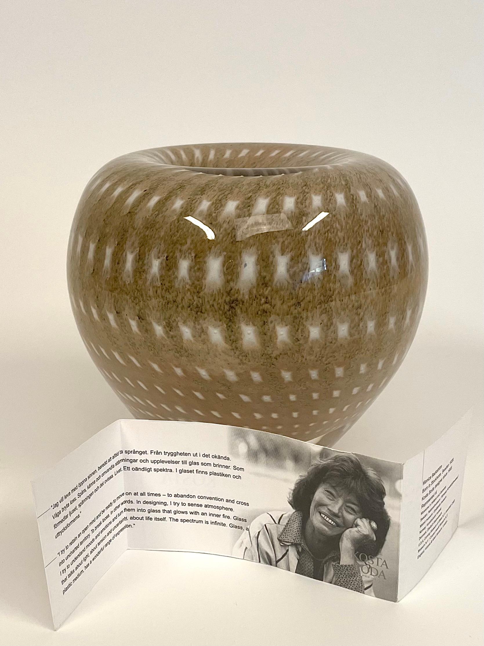 Swedish Vase / Bowl by Monica Backström for Kosta Boda Artist Collection For Sale 2
