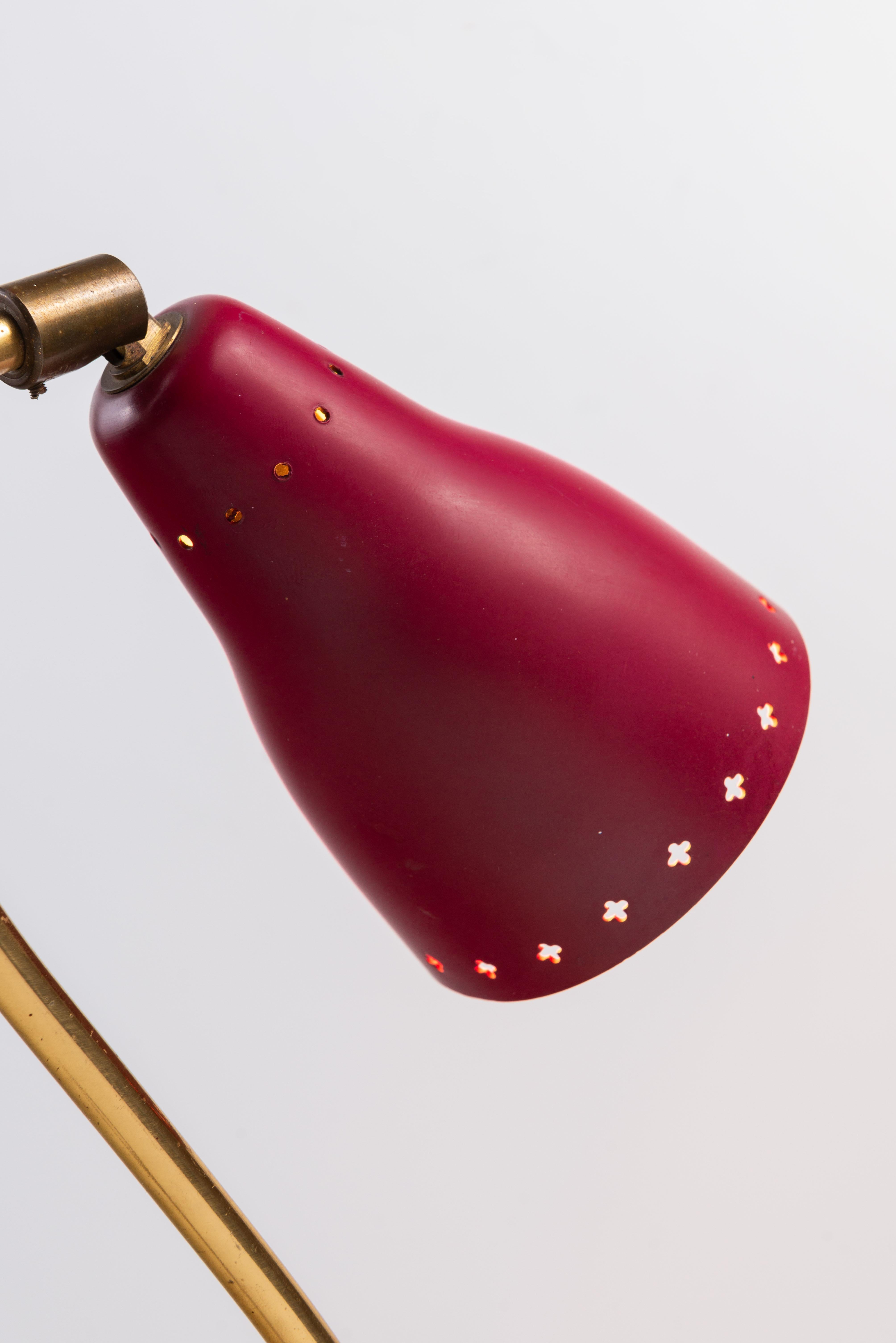 Lampe suédoise polyvalente en laiton et métal Mid-Century Suède 1950 en vente 4
