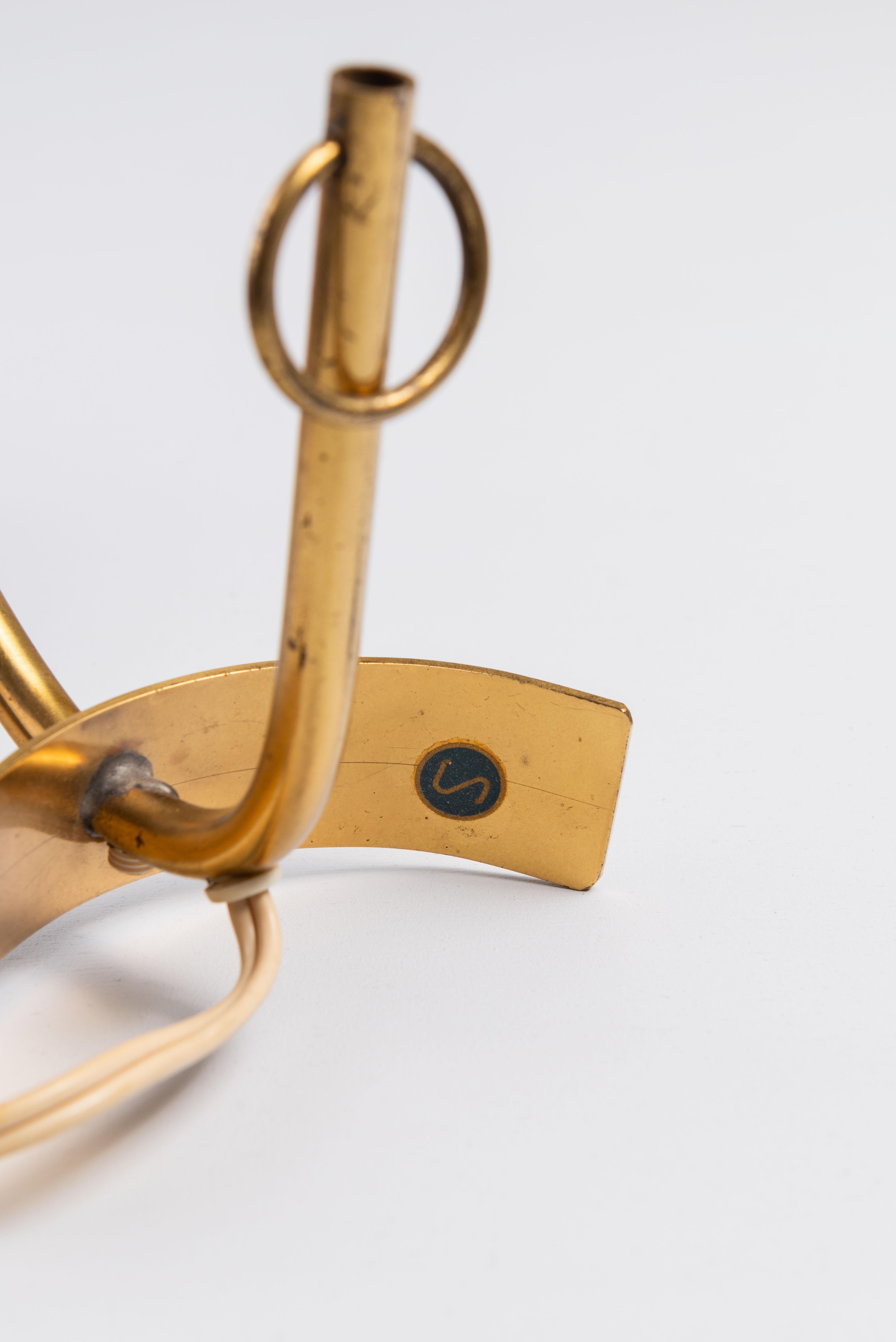 Lampe suédoise polyvalente en laiton et métal Mid-Century Suède 1950 en vente 8