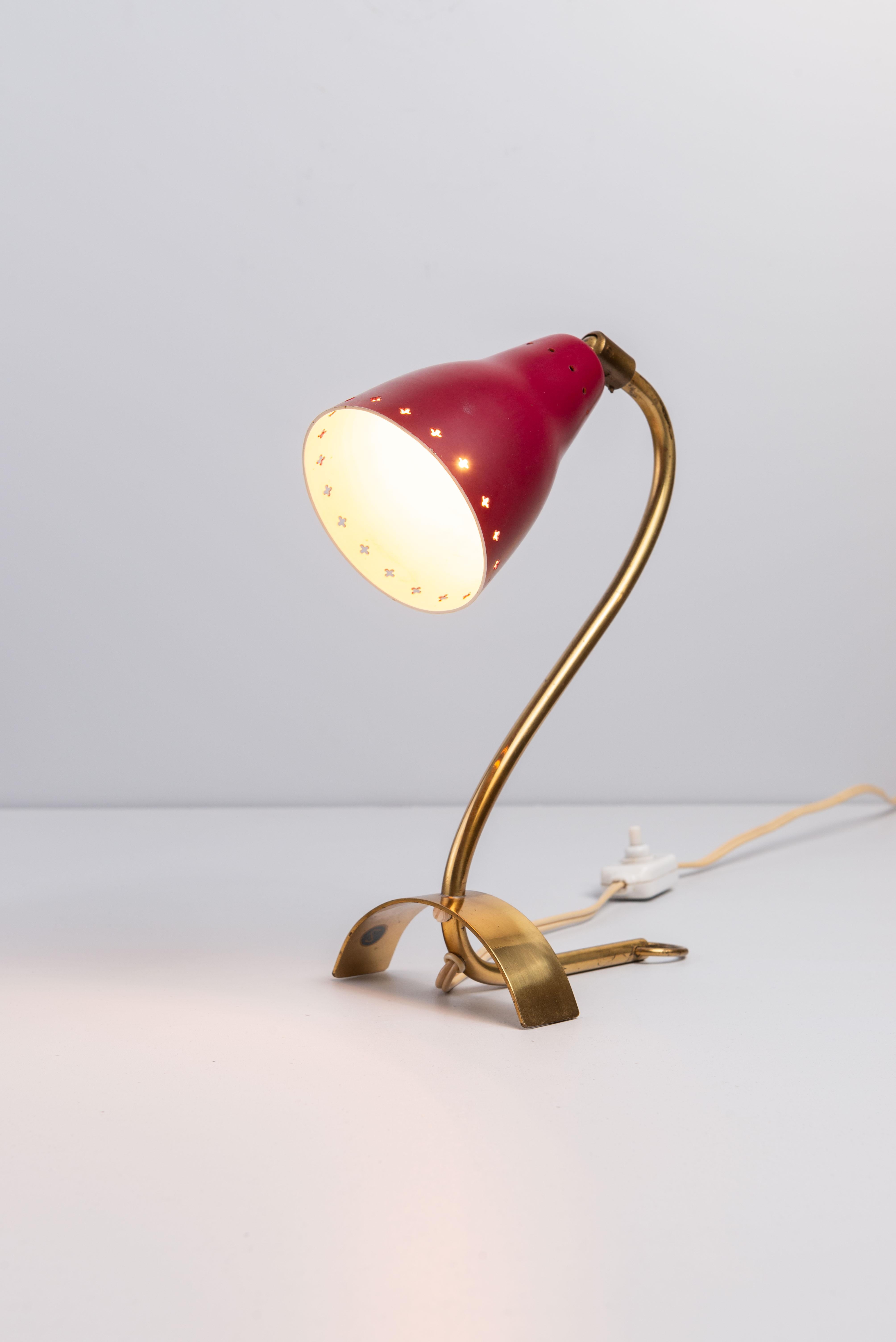 Lampe suédoise polyvalente en laiton et métal Mid-Century Suède 1950 en vente 1