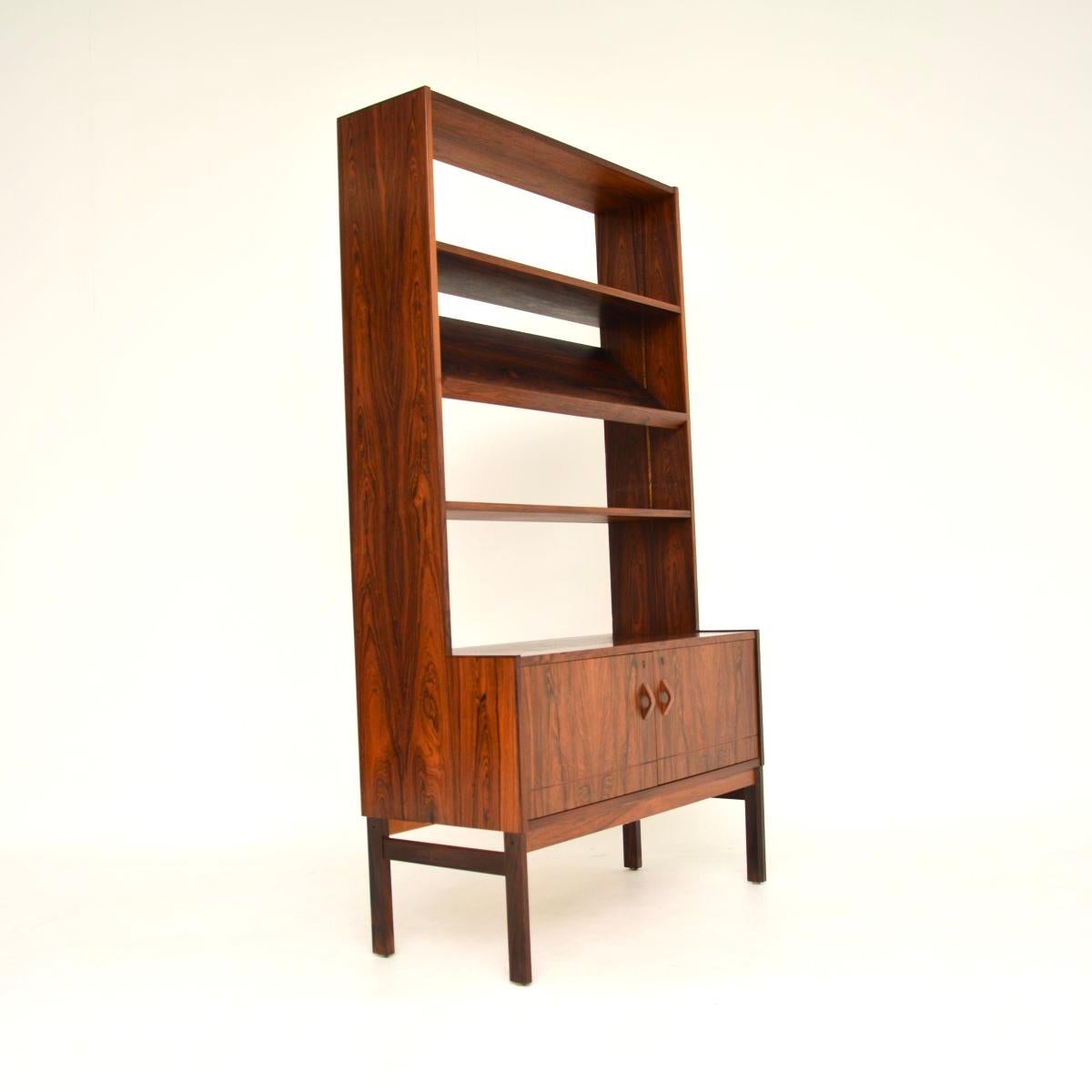 Swedish Vintage Bookcase / Cabinet In Good Condition For Sale In London, GB