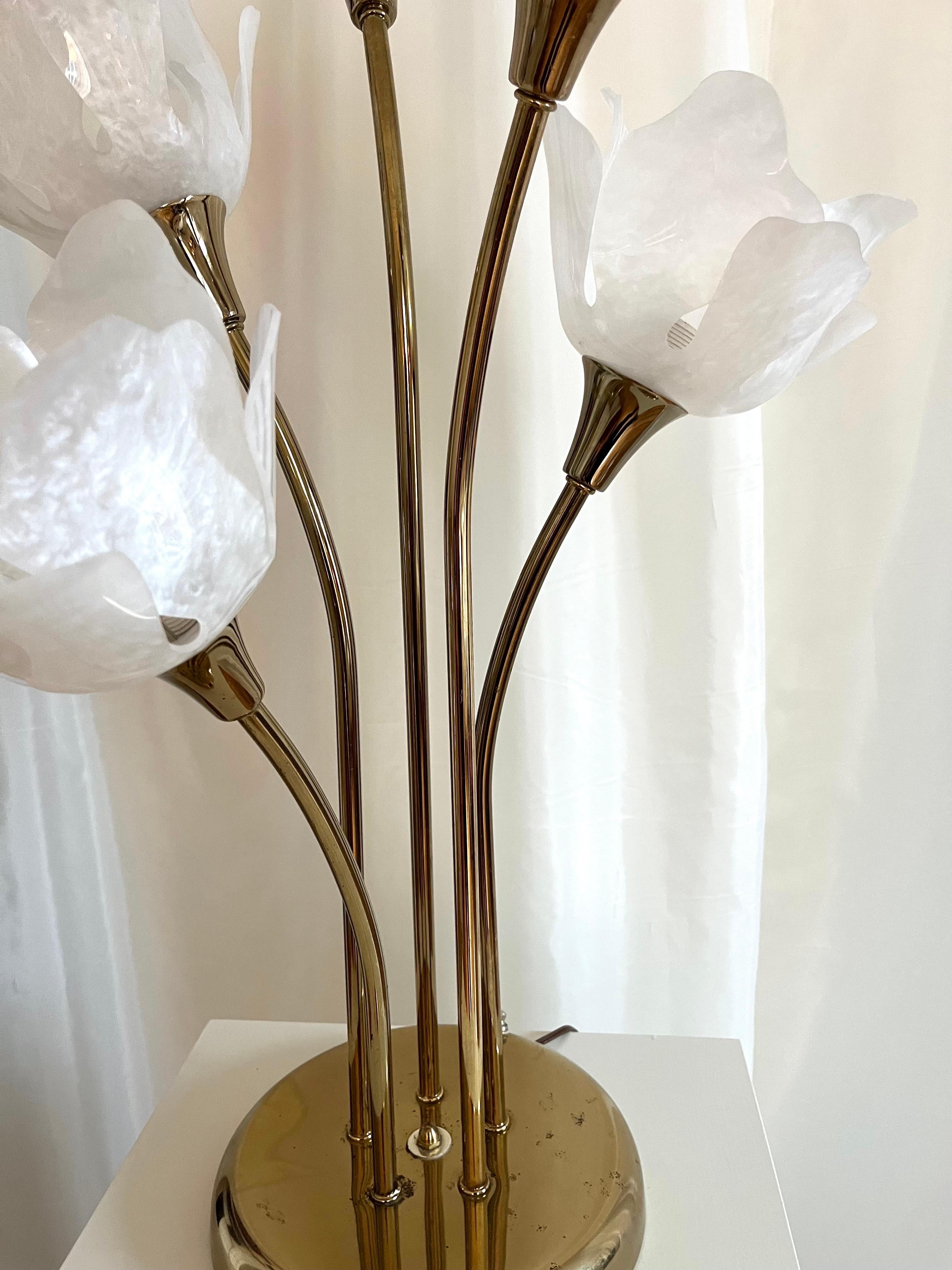 Late 20th Century Swedish Vintage Brass Table Lamp with Flower-Shaped Pearl-Like Shades For Sale
