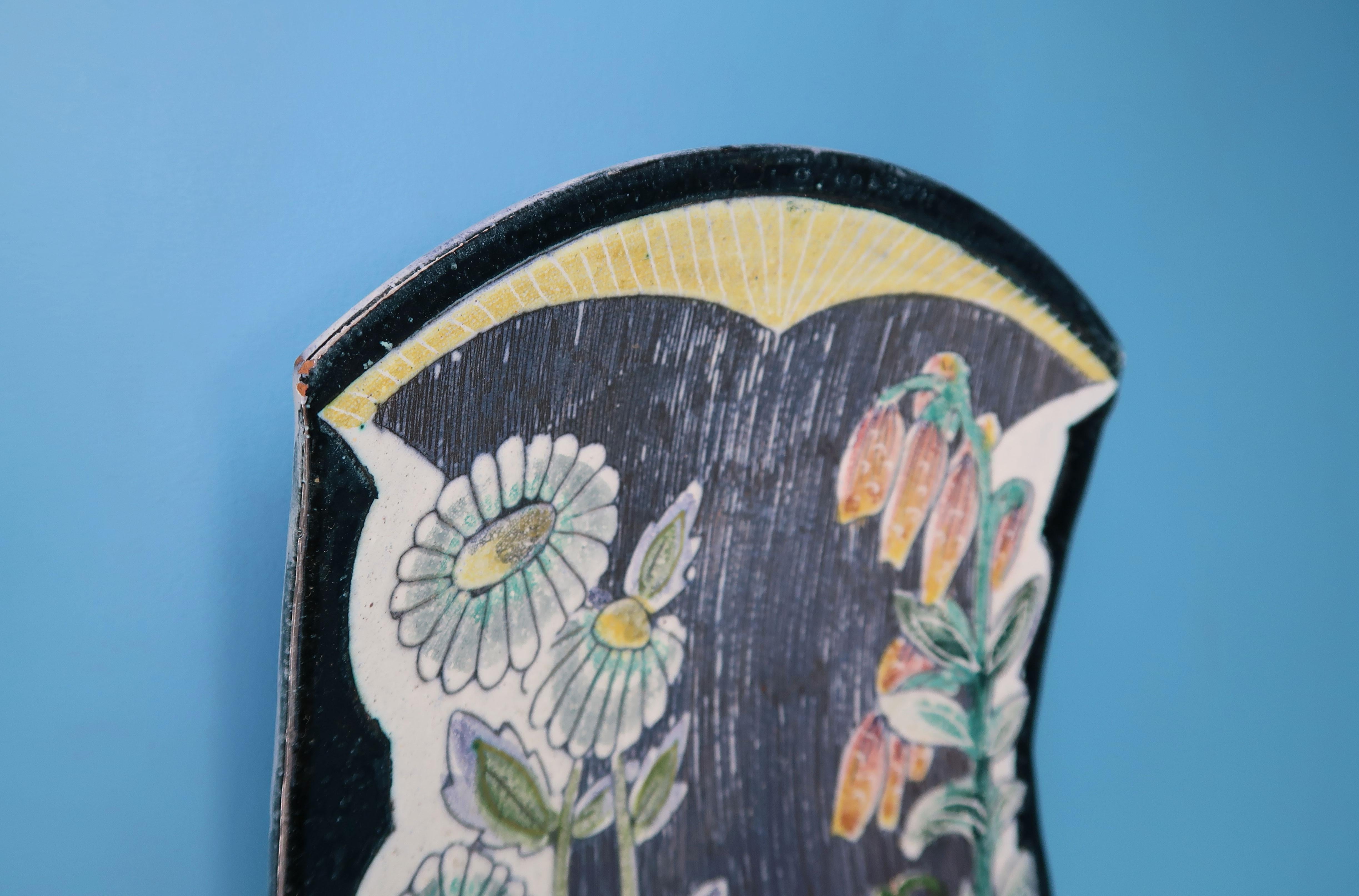 Blumen-Wandtafel aus Keramik von schwedischen Tilgmans aus den 1950er Jahren im Zustand „Gut“ im Angebot in Copenhagen, DK