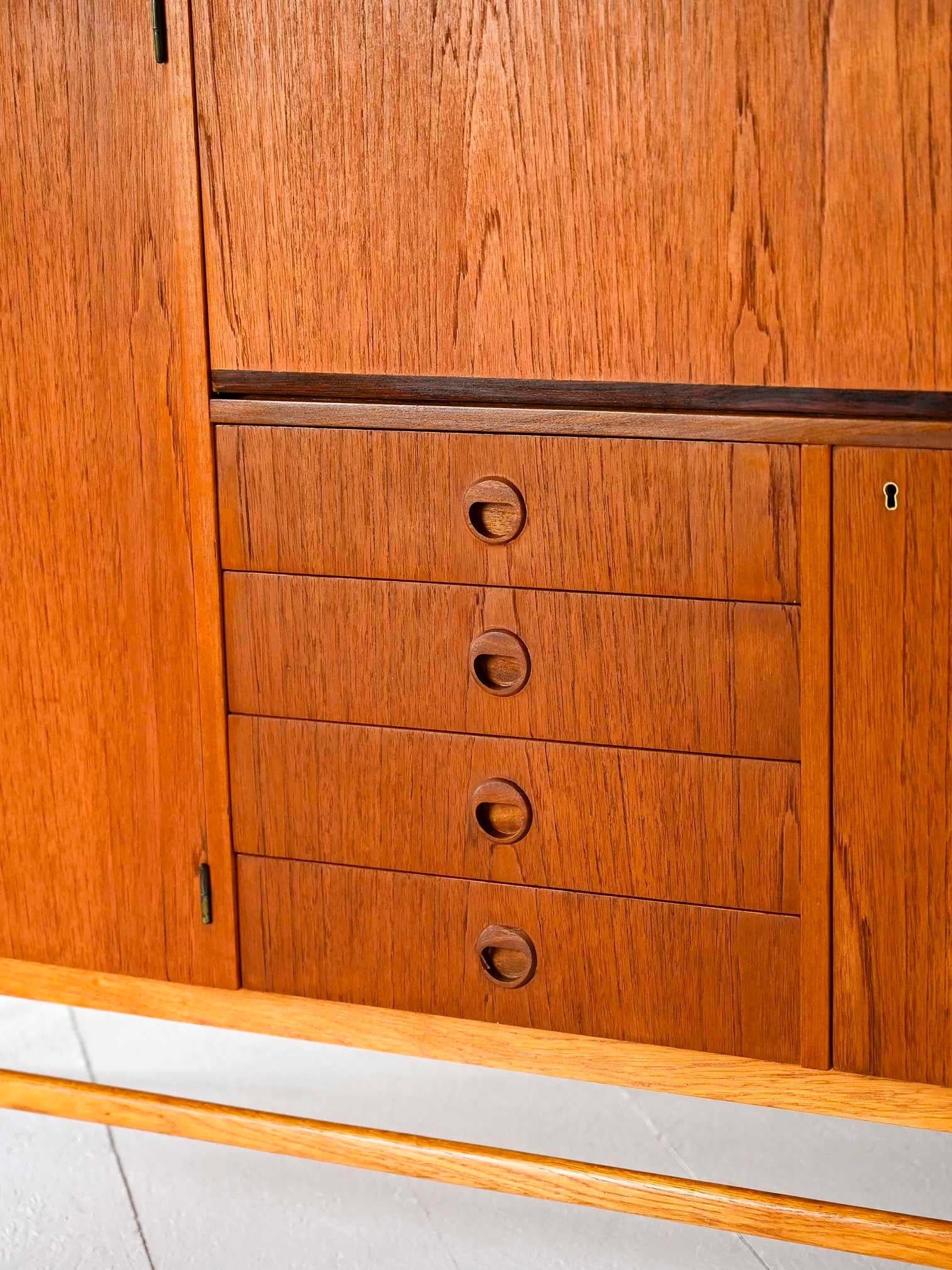 Swedish vintage highboard 3
