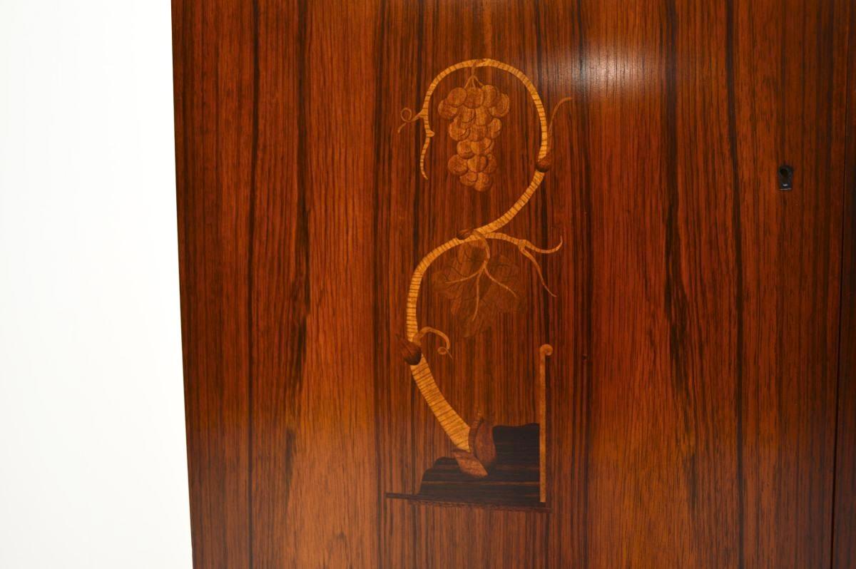 Swedish Vintage Inlaid Cabinet en venta 5