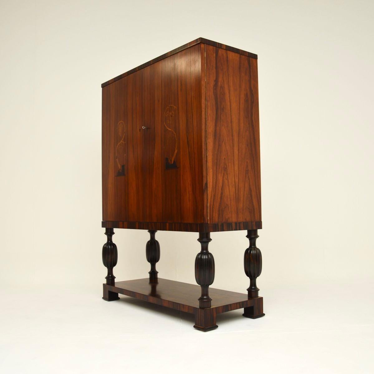 Swedish Vintage Inlaid Cabinet en venta 1