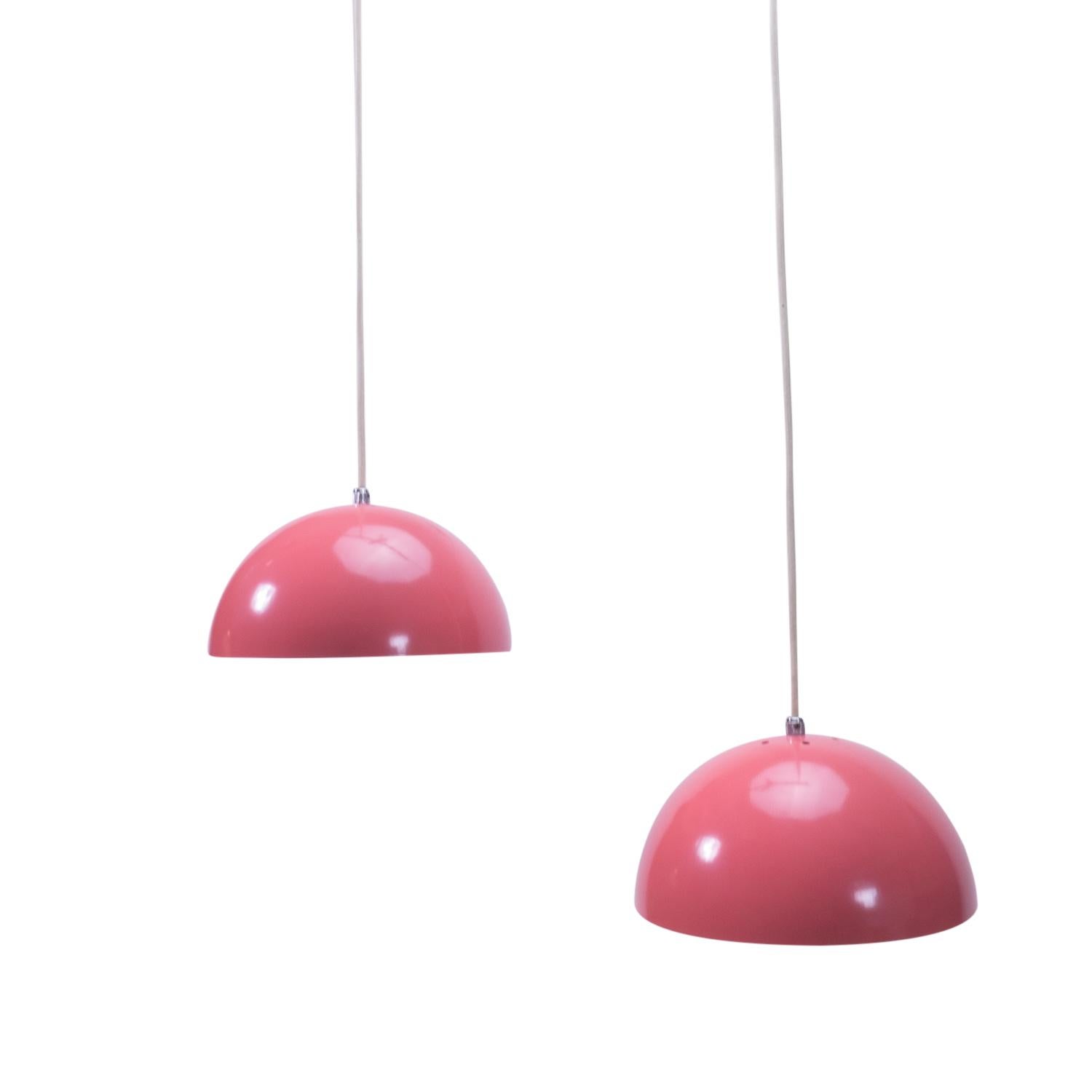Ensemble of vintage Scandinavian ceiling lamps by Lyfa Sweden. Executed in metal, pink enamel.
 

Edison E27 screw in bulb (suitable for US)

 

Approximate dimensions:

Height: 150 cm (inc cable)
Diameter: 28 cm

 

Condition: Good.