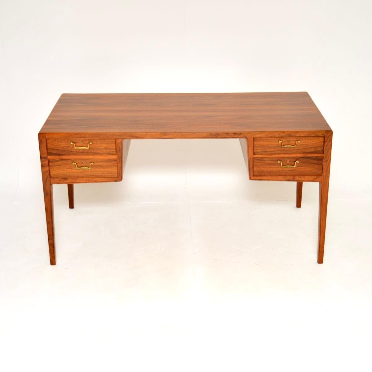 Swedish Vintage Walnut Desk In Good Condition For Sale In London, GB