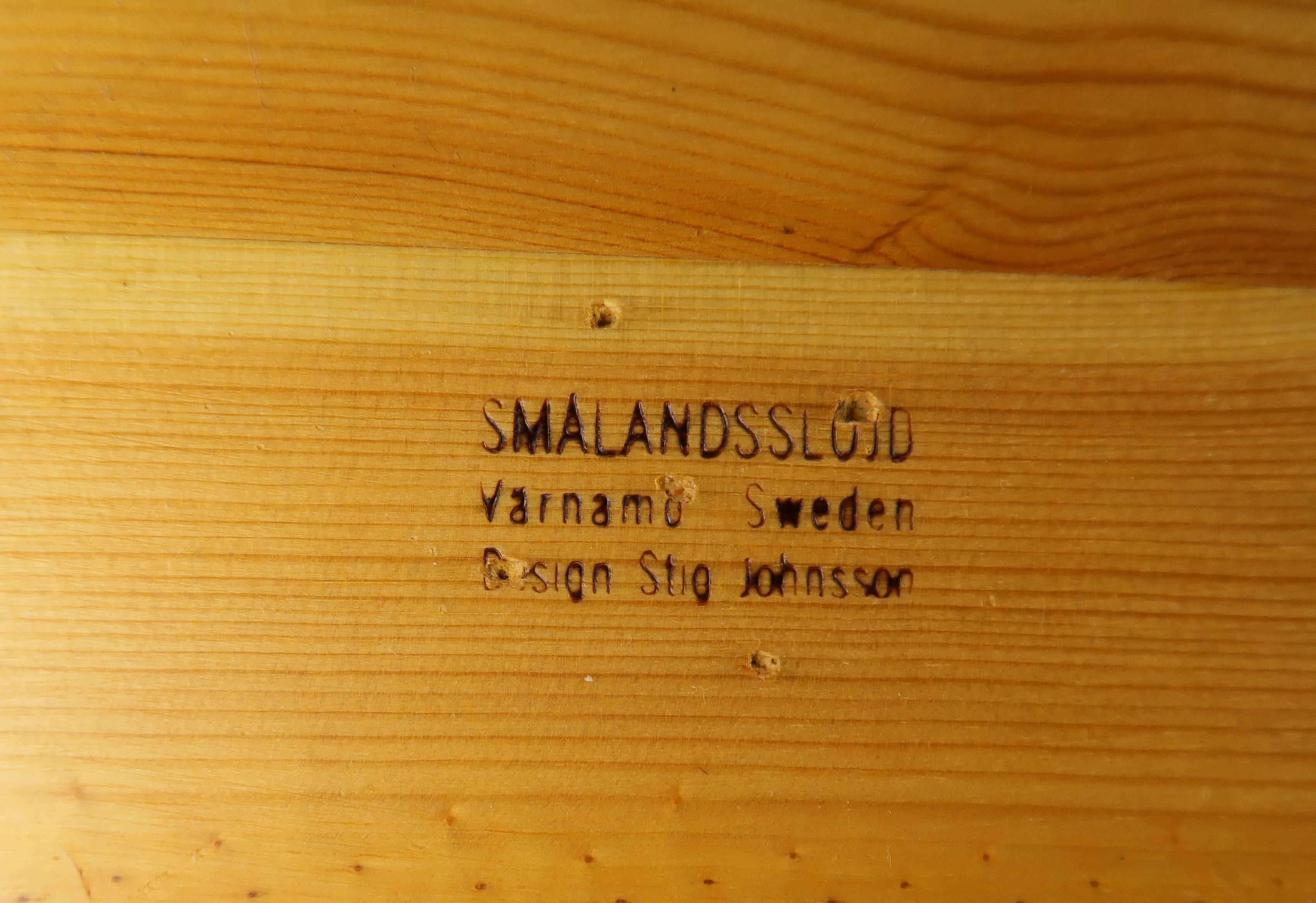 Chandelier suédois à trois bras en bois Stig Johnsson des années 1960 en vente 5