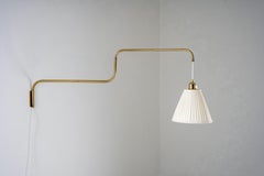 Lampada da parete svedese in ottone, anni '40