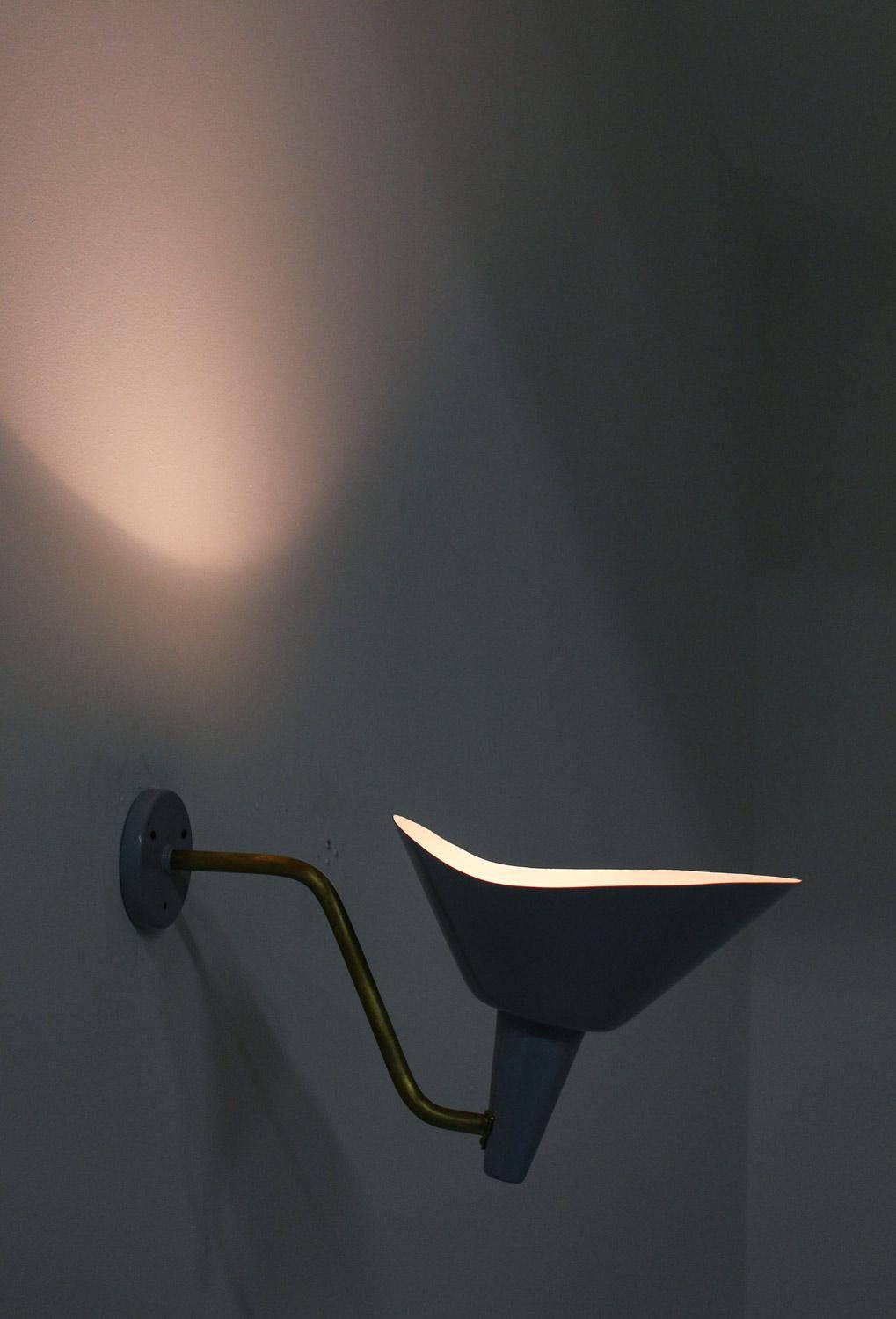 Swedish Wall Lamp in Brass and Metal by Hans Bergström for Ateljé Lyktan For Sale 2