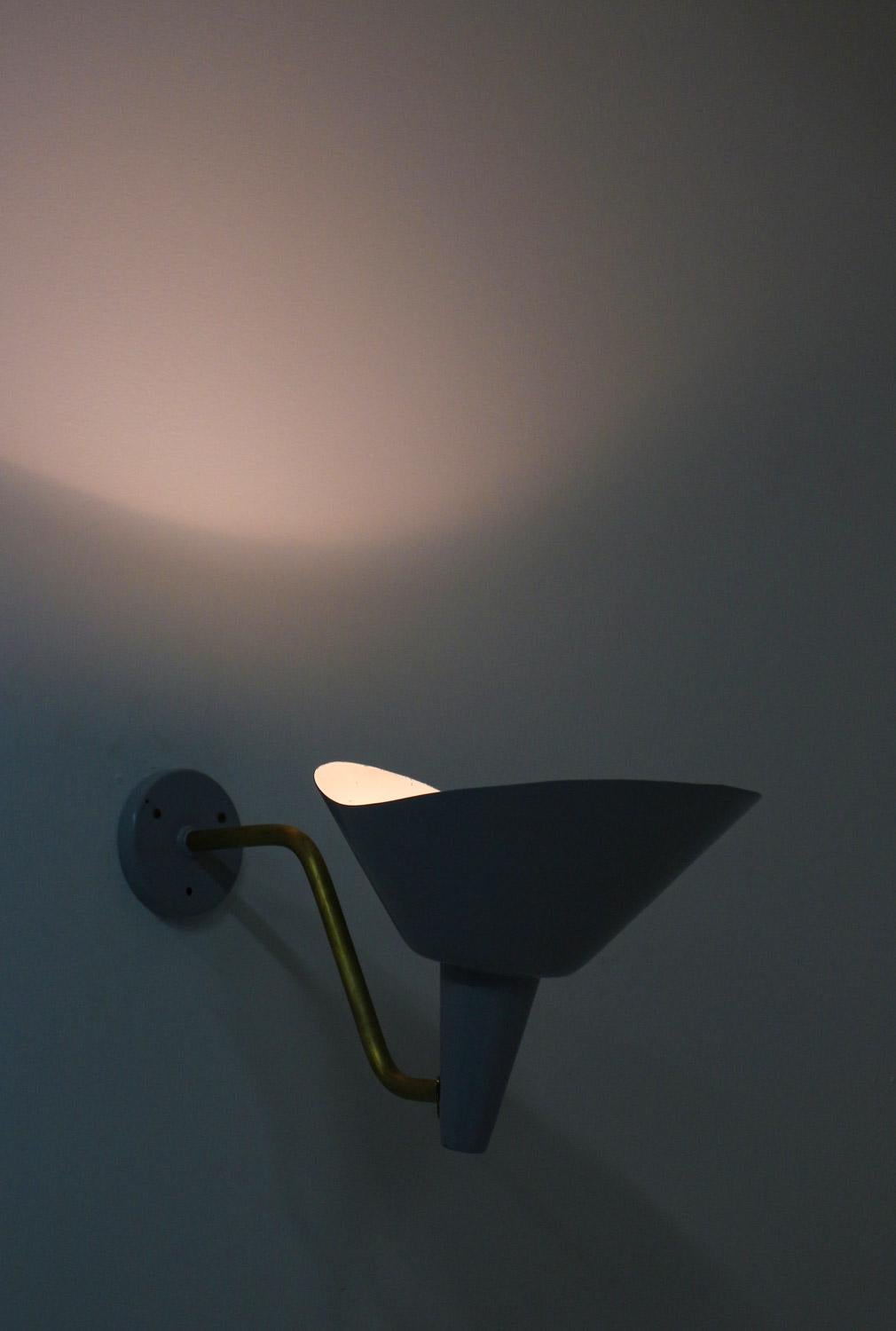 Swedish Wall Lamp in Brass and Metal by Hans Bergström for Ateljé Lyktan For Sale 3