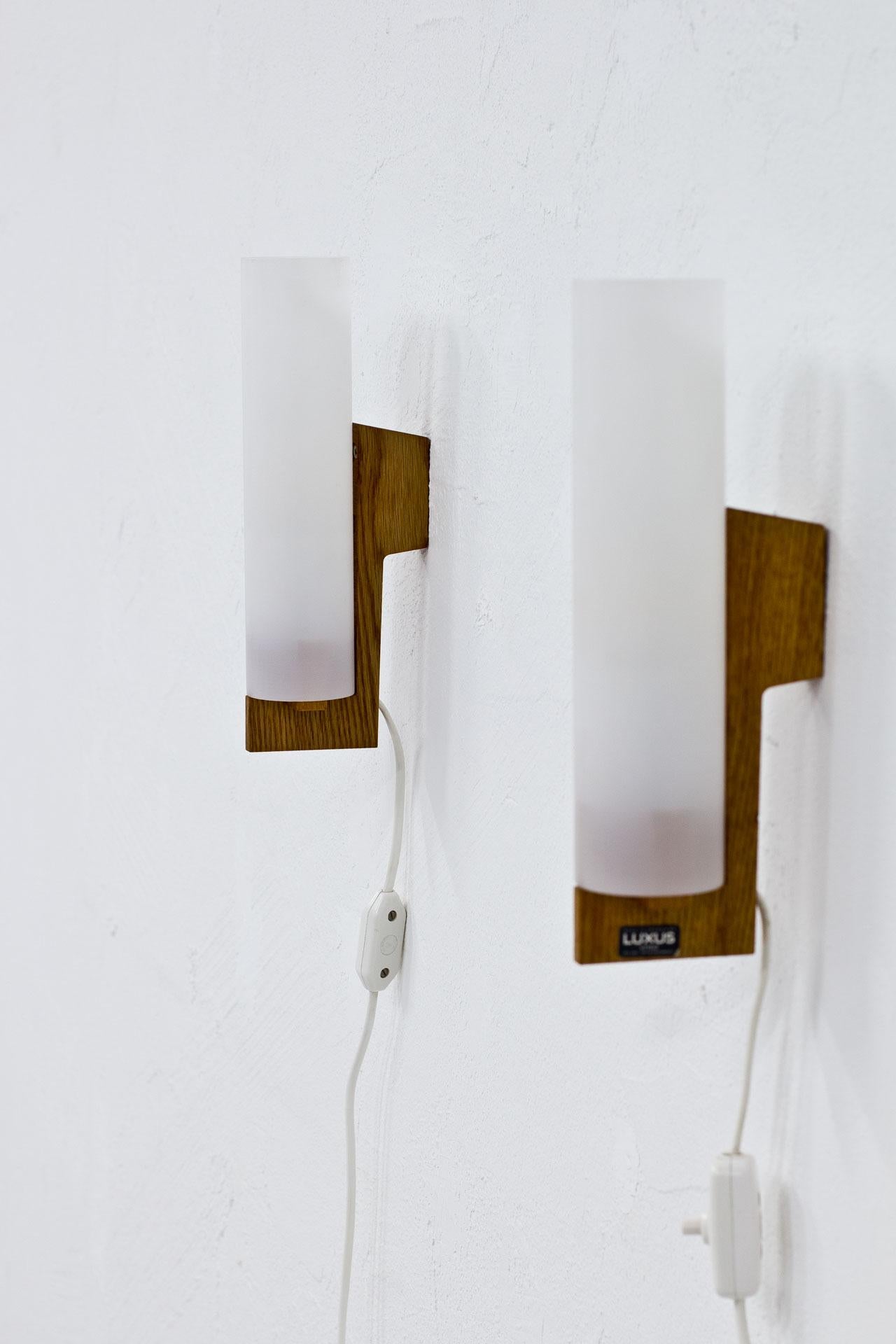 Swedish Wall Lamps by Luxus In Good Condition In Stockholm, SE