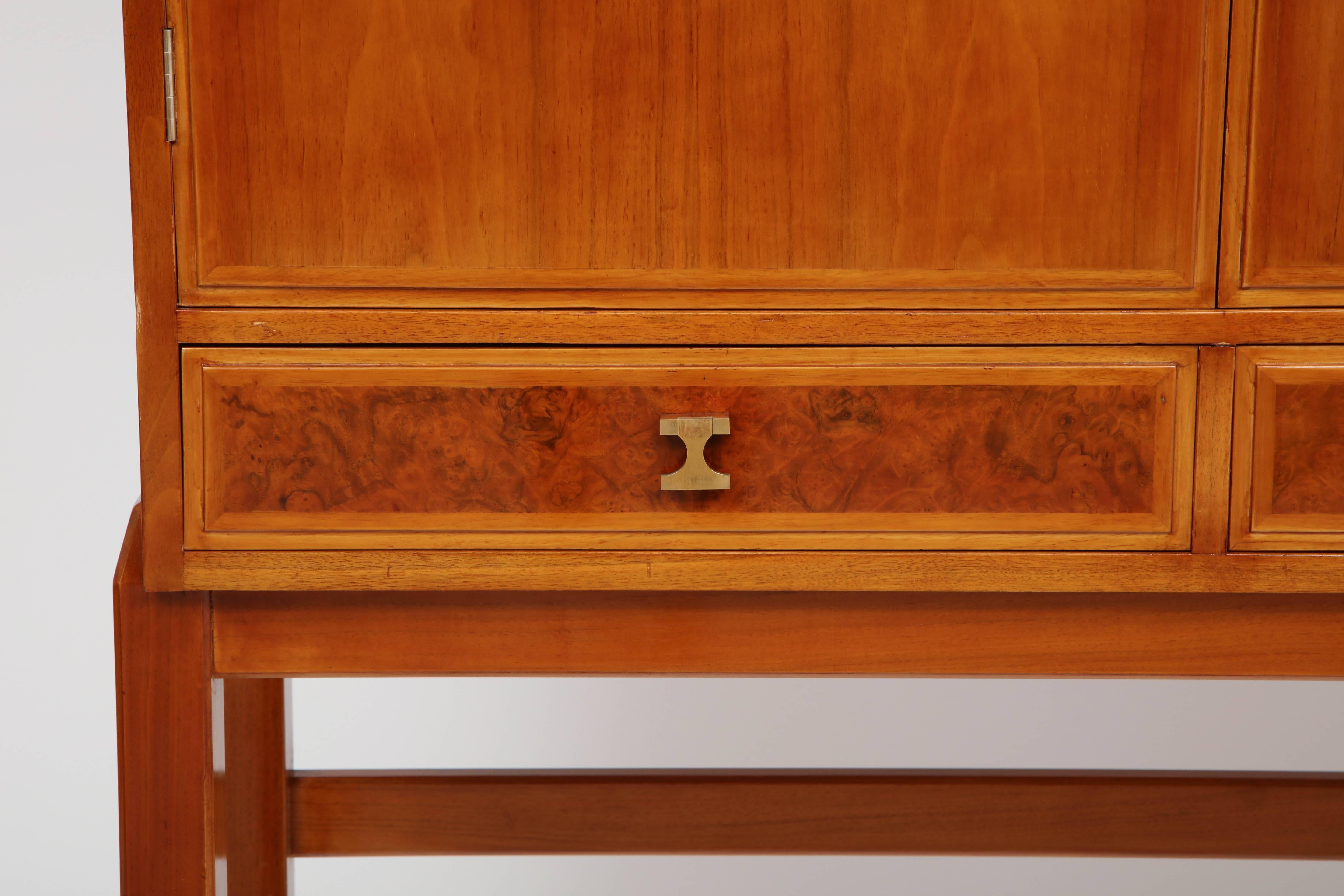 Swedish Walnut and Burl Walnut Dry Bar, circa 1940s In Excellent Condition In New York, NY