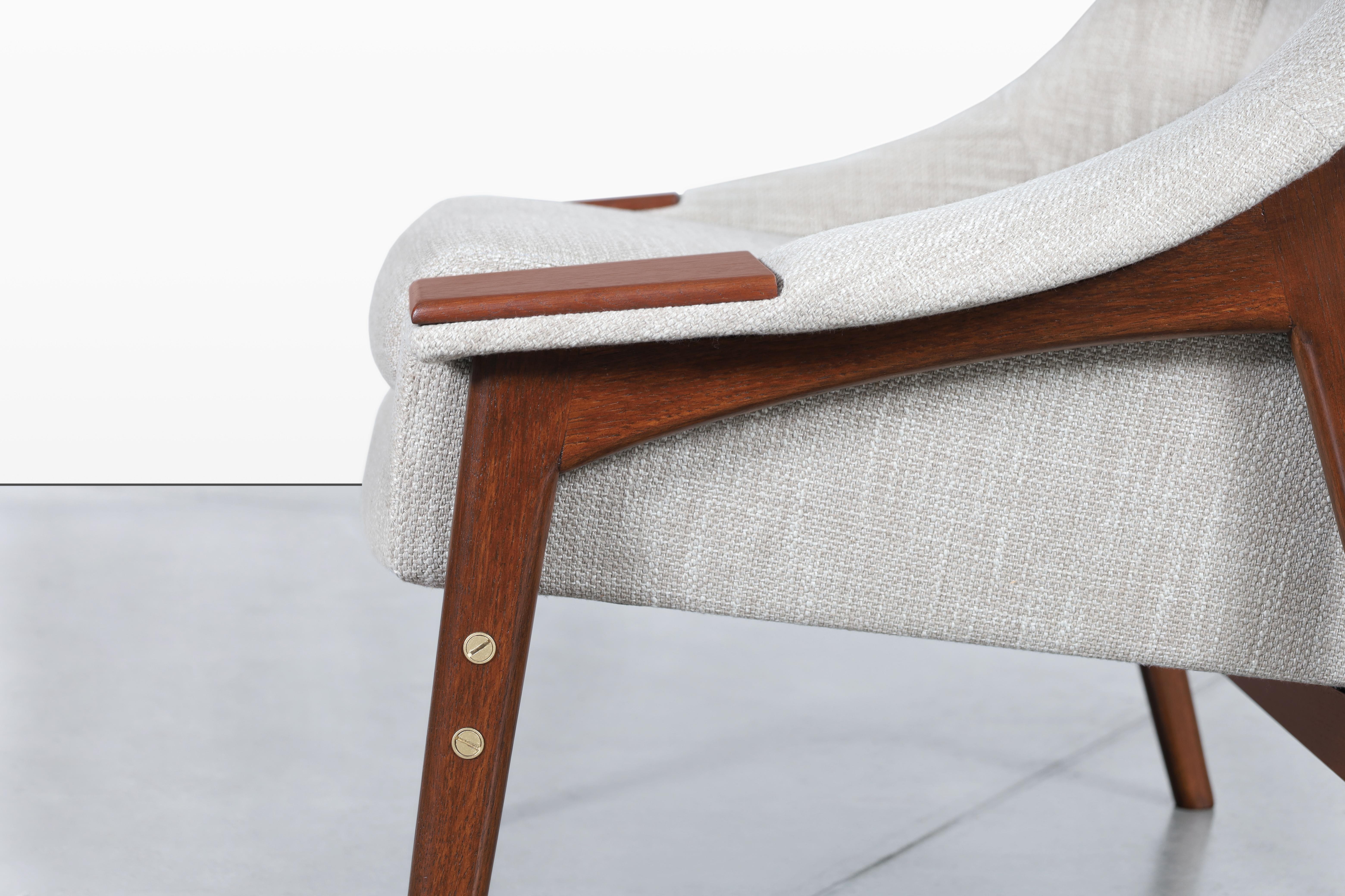 Fauteuil suédois en noyer attribué à Folke Ohlsson en vente 1