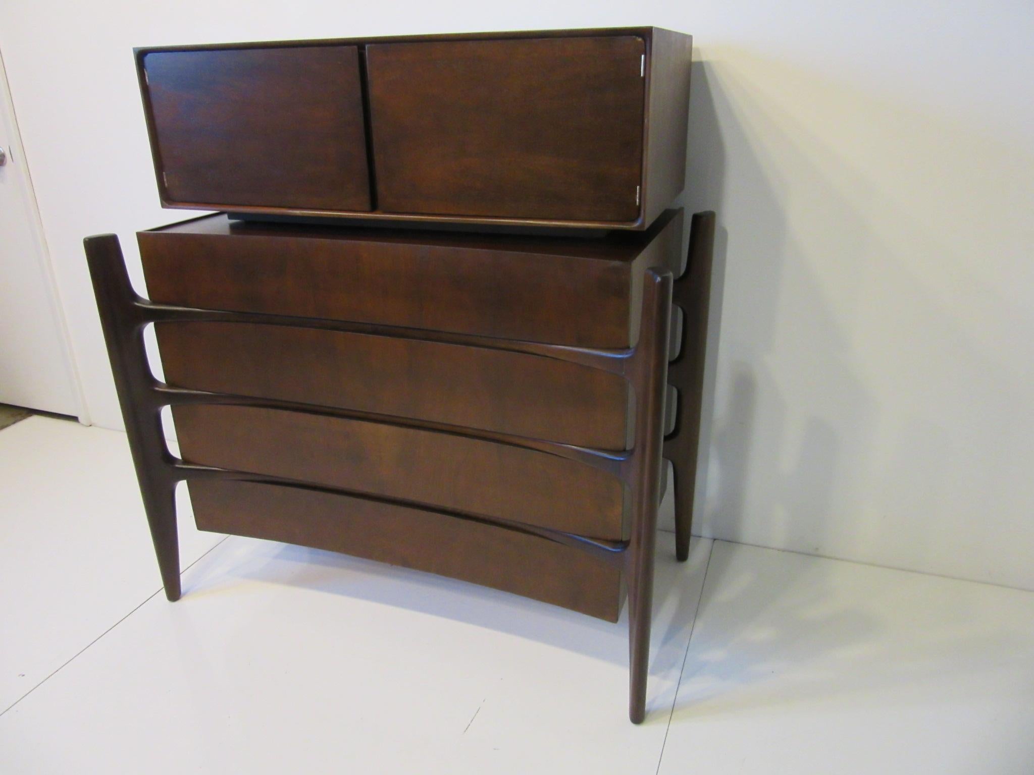 Swedish Walnut Midcentury 2-Piece Dresser /Chest by William Hinn 7