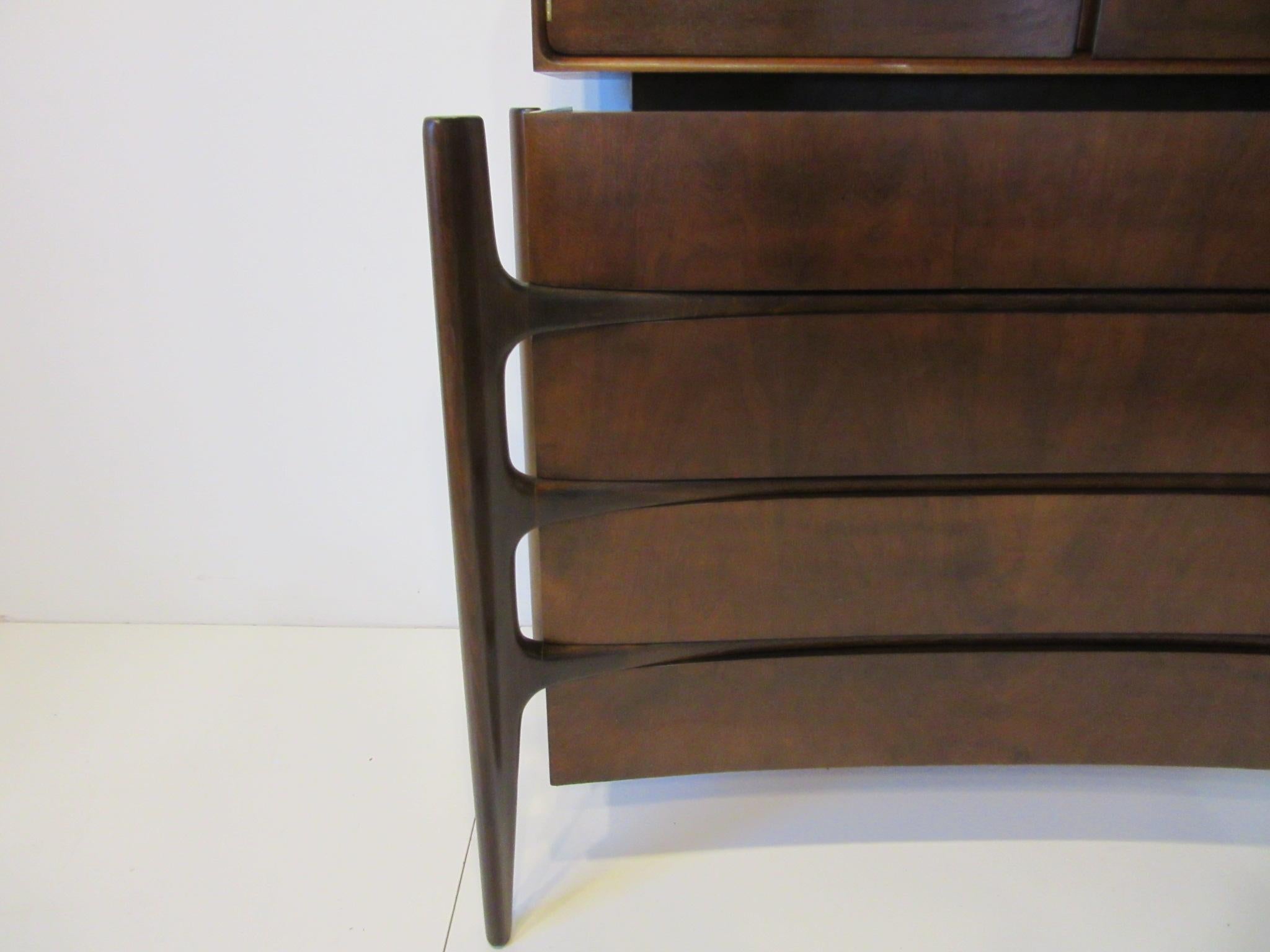 Swedish Walnut Midcentury 2-Piece Dresser /Chest by William Hinn In Good Condition In Cincinnati, OH