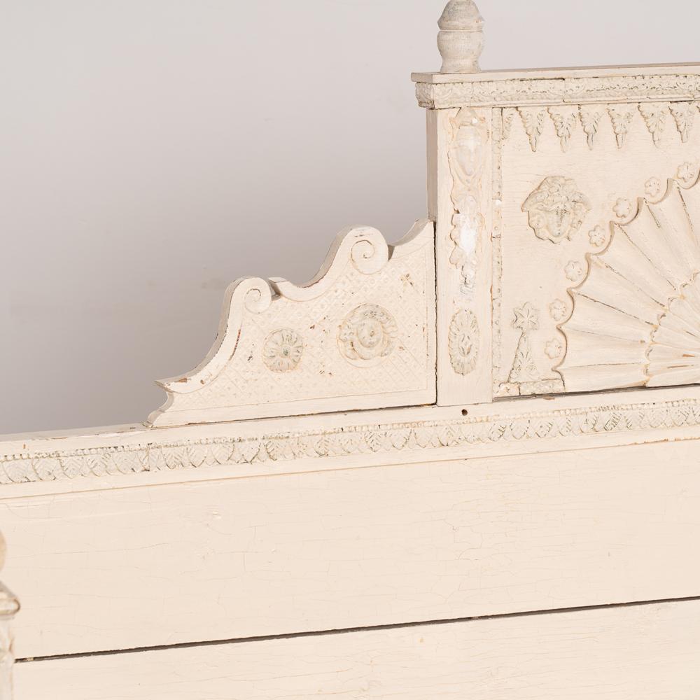 Swedish White Gustavian Bench With Storage, circa 1810-30 3