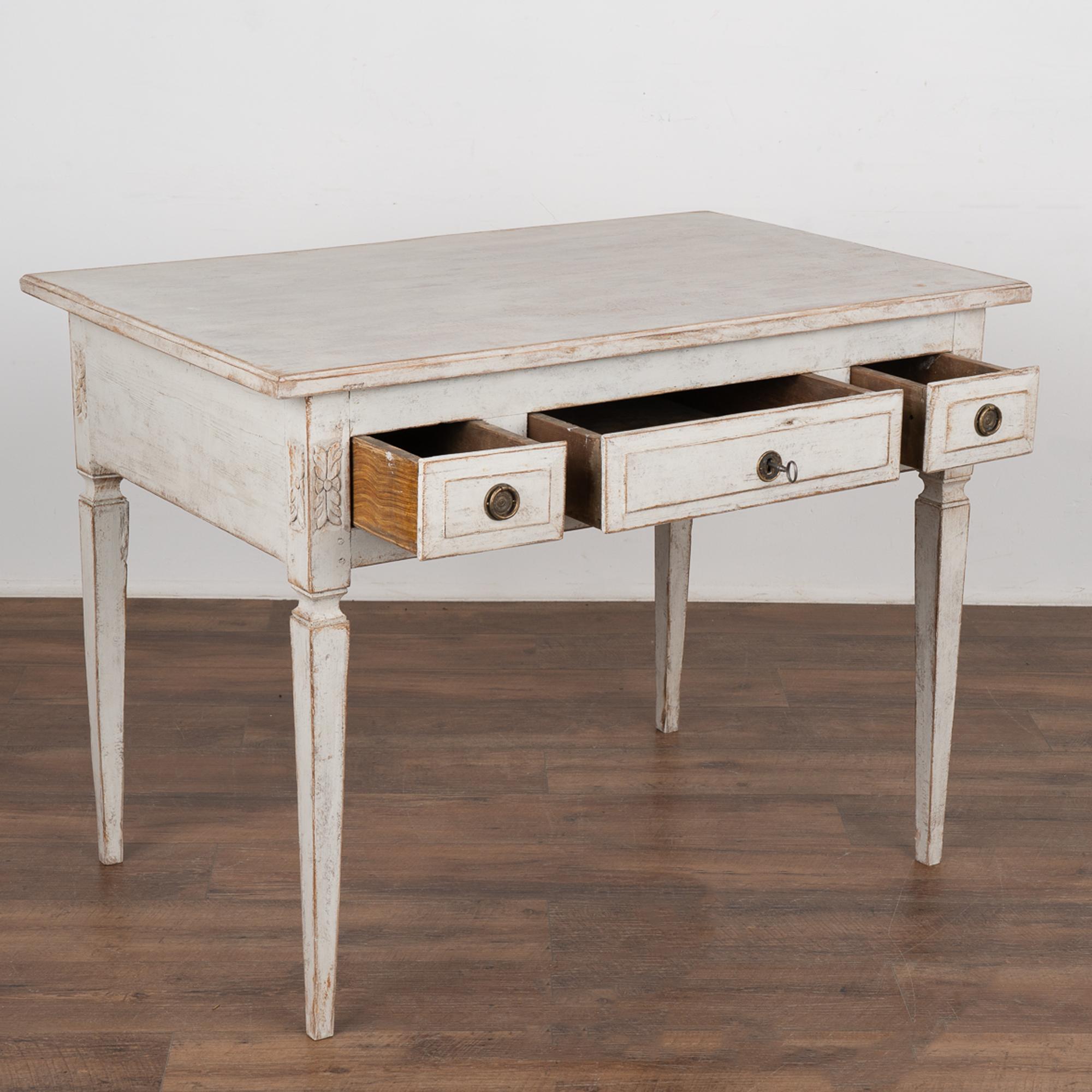 Swedish White Gustavian Side Table with Three Drawers, circa 1820-1840 In Good Condition In Round Top, TX