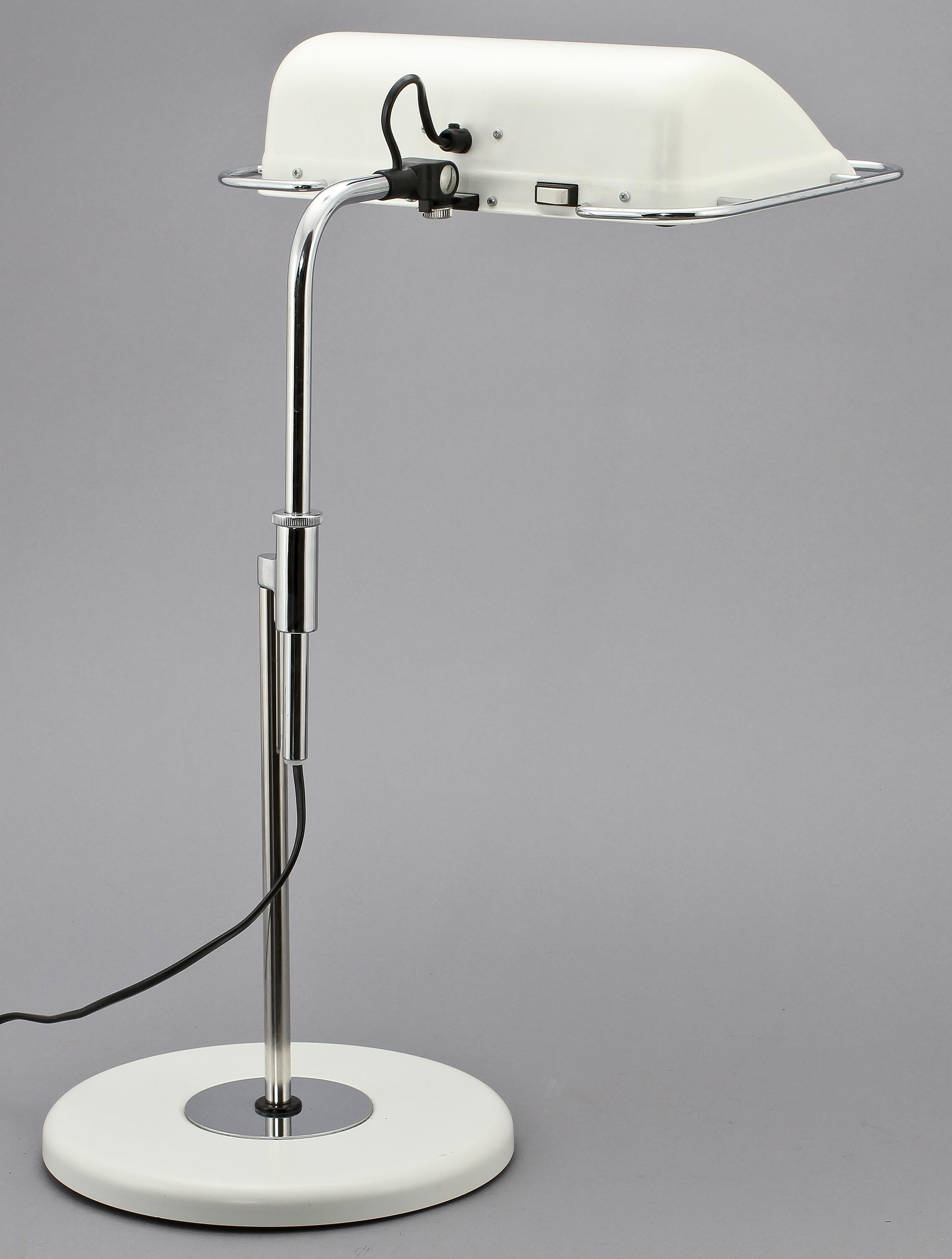 white desk lamps