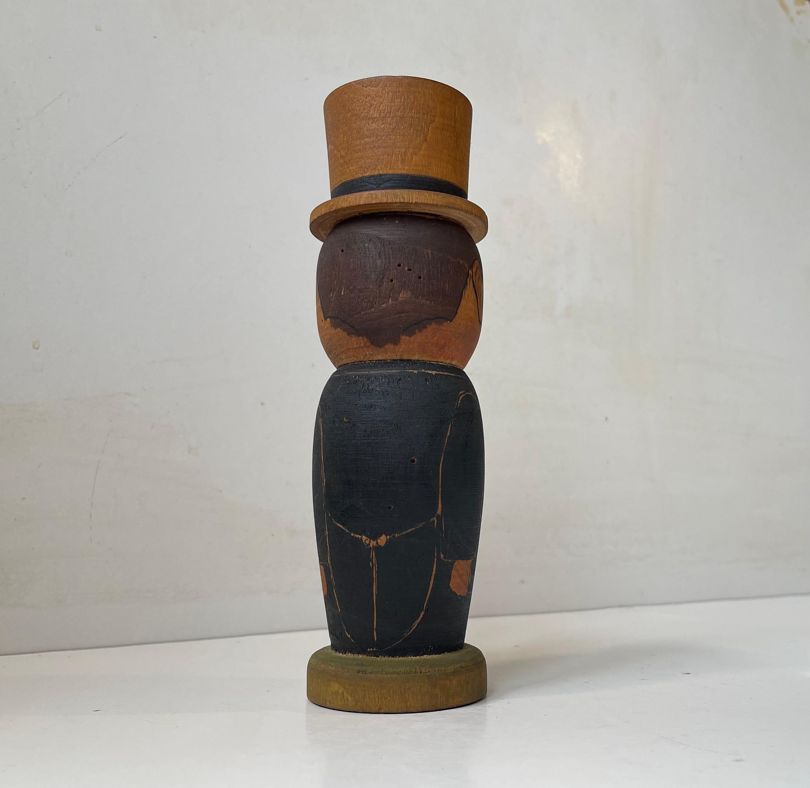 Dispensador de azúcar sueco de madera de estilo folclórico para caballeros, años 40 Pintado en venta