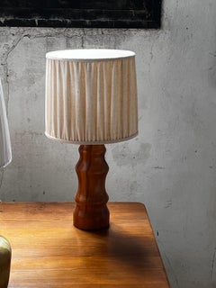 Swedish wooden lamp H51 cm with new Belgian linen shade 1970’s