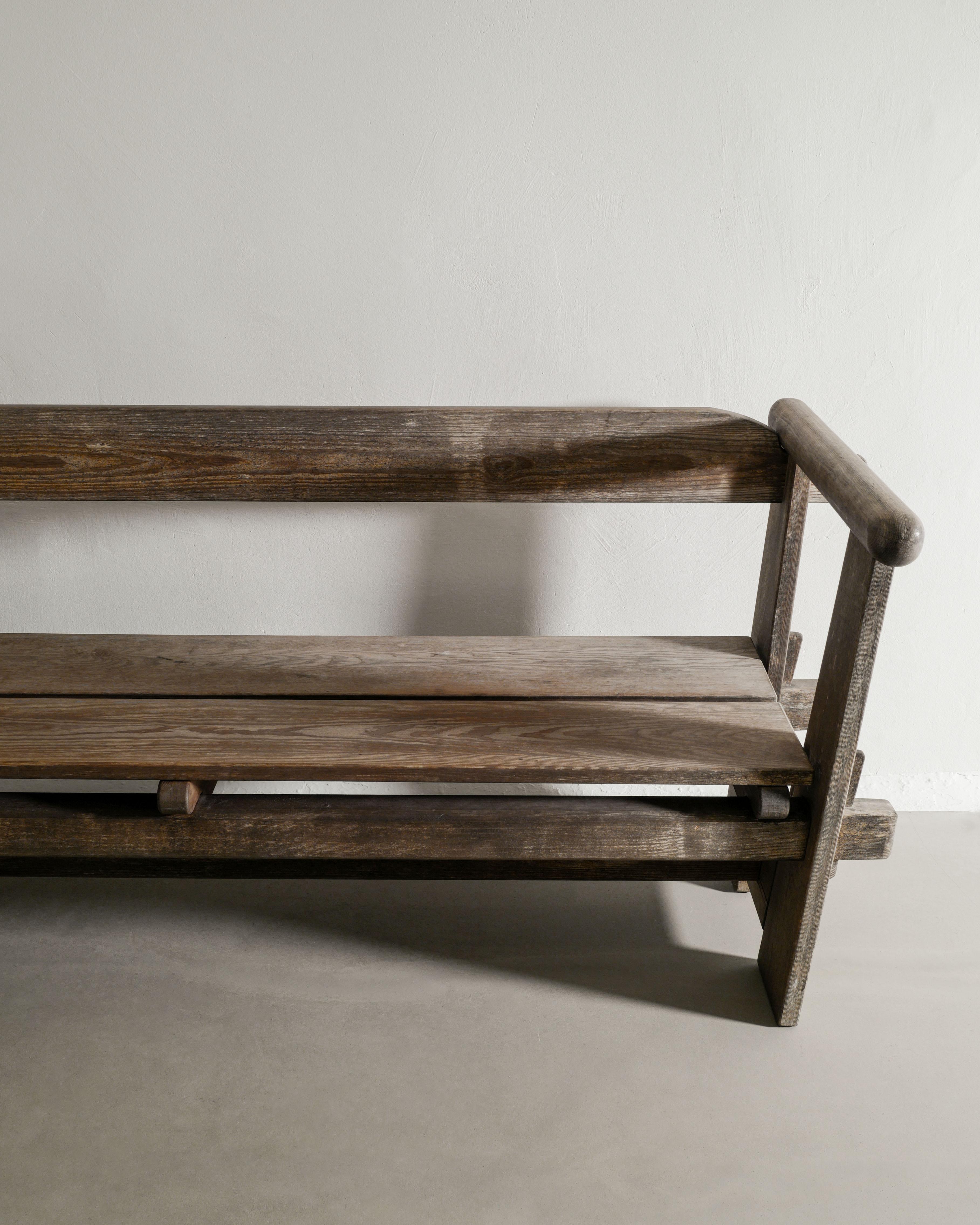Suédois Canapé suédois Koga en pin par Axel Einar Hjorth produit par NK, années 1930 en vente