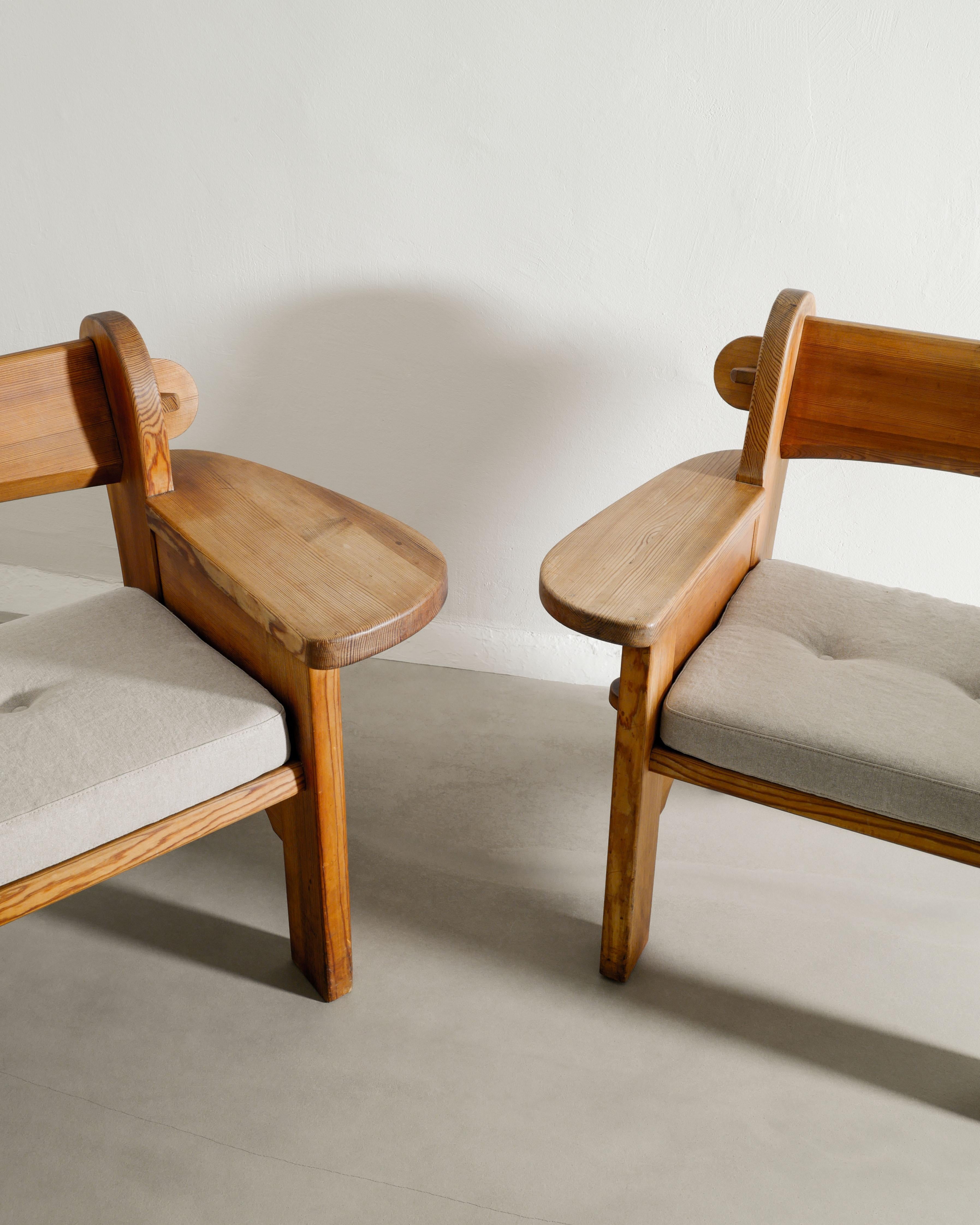 Canapé et fauteuil suédois en pin par David Rosén et Nordiska Kompaniet 1940s en vente 4