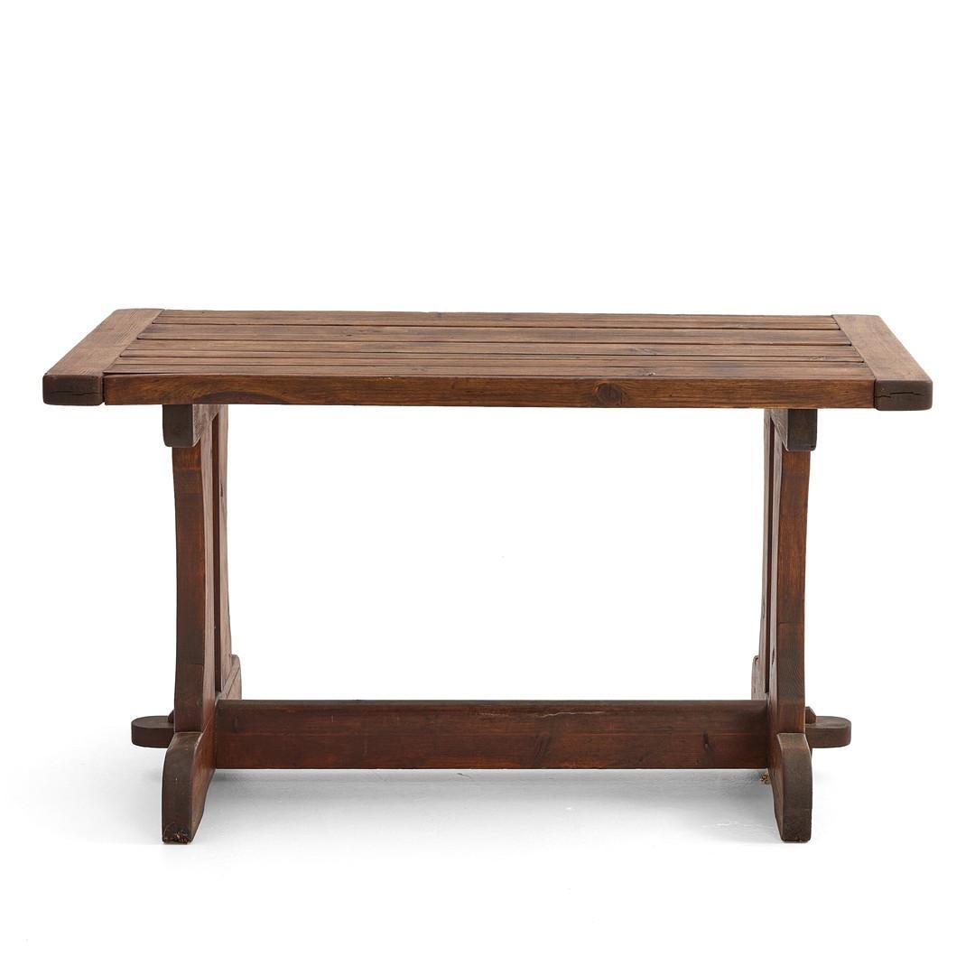 Suédois Canapé suédois en bois avec table en David Brown par David Rosén & Nordiska Kompaniet 1940 en vente