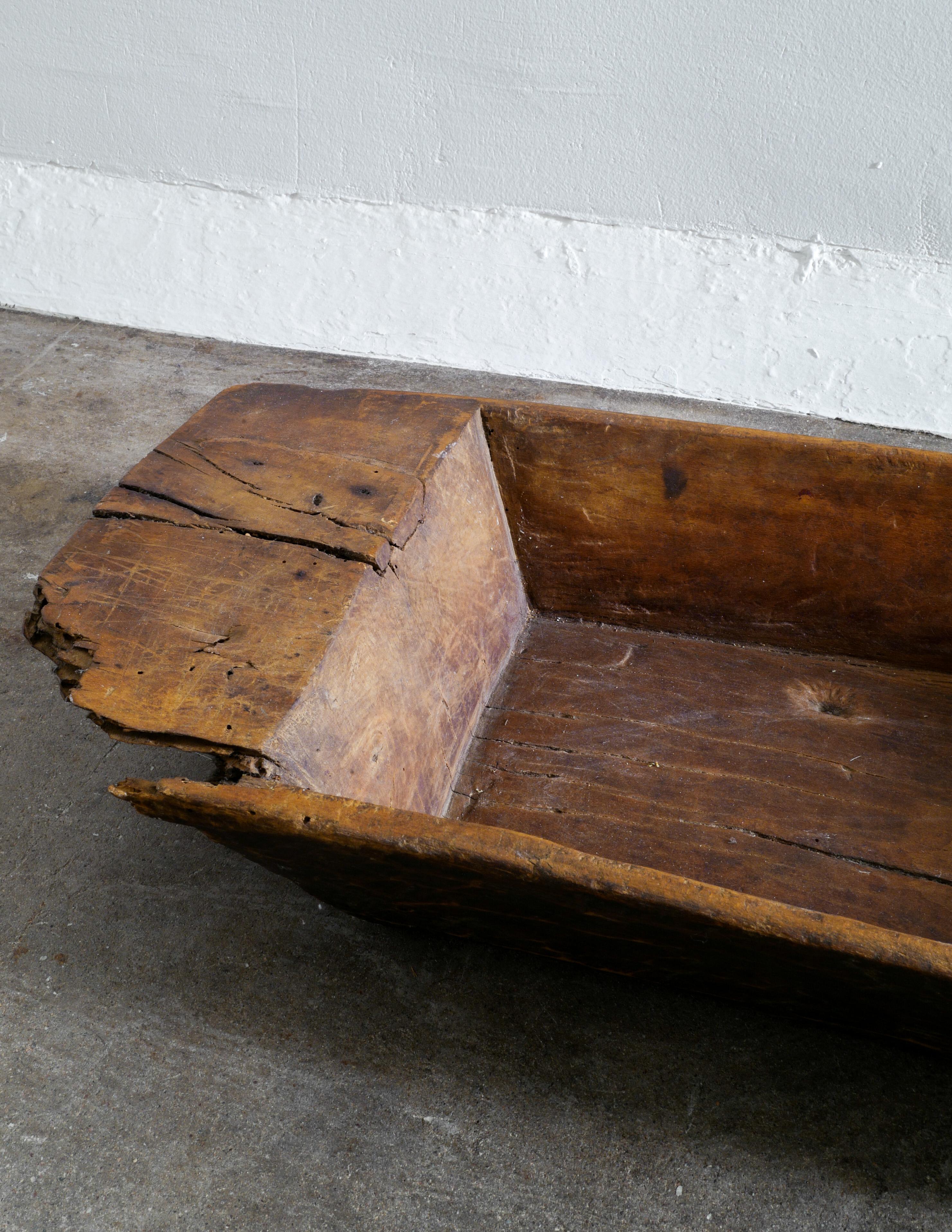 Swedish Wooden Tray in a Brutalist and Wabi Sabi Style, Late 1800s In Good Condition In Stockholm, SE