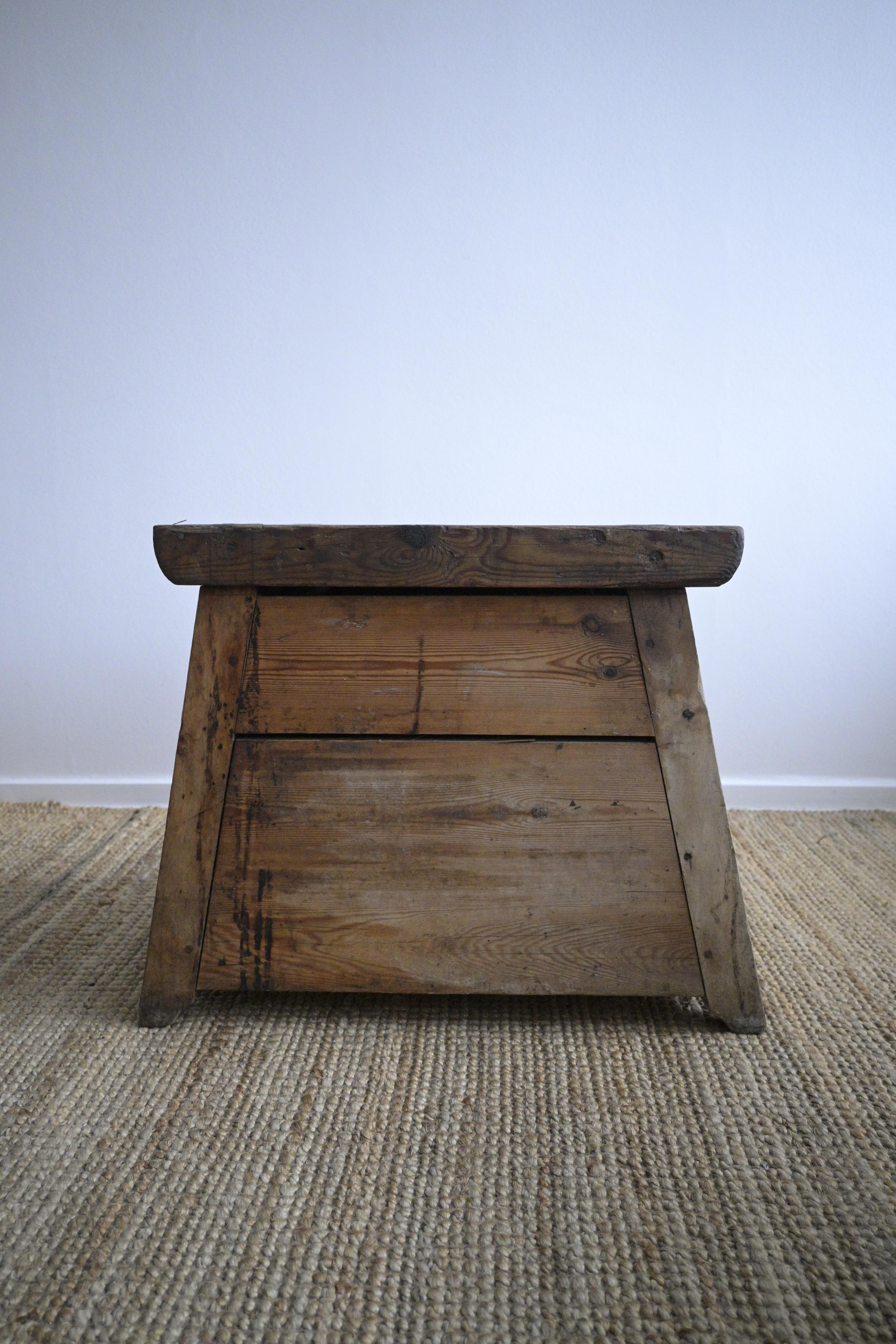 Swedish Workshop Side Table late 19th century For Sale 4