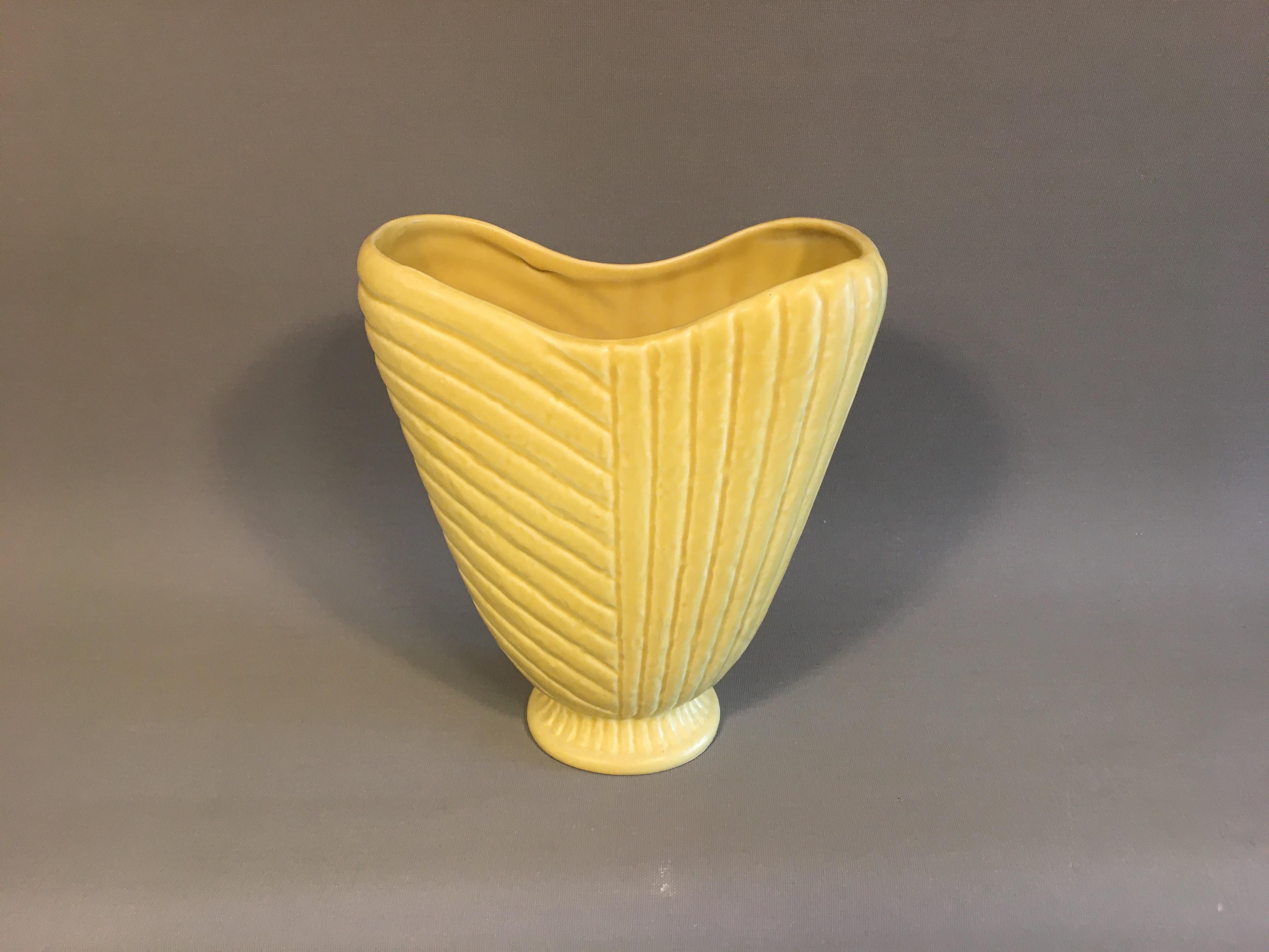 Beautiful delicate yellow ceramic vase from Rörstrand, Sweden.
Measures: H 20 cm, W 17 cm.