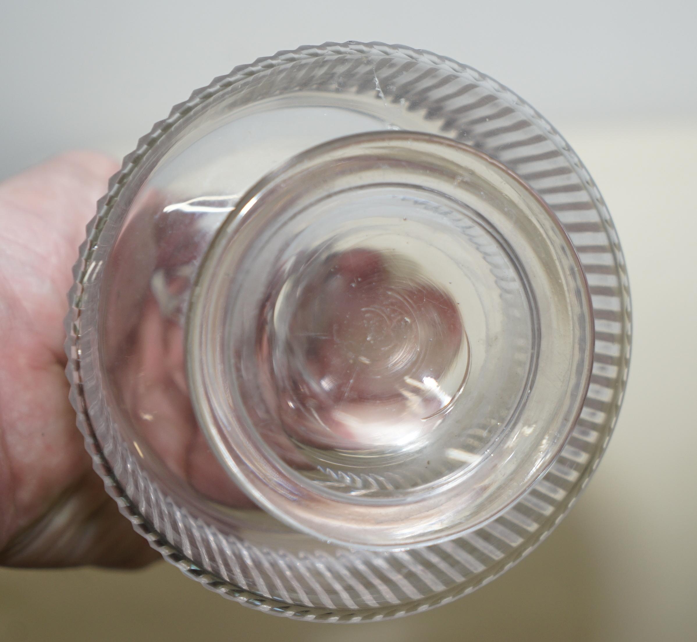 Dulce jarra antigua de cristal tallado Maderia Sterling Etiqueta colgante 1973 en Bueno estado para la venta en West Sussex, Pulborough