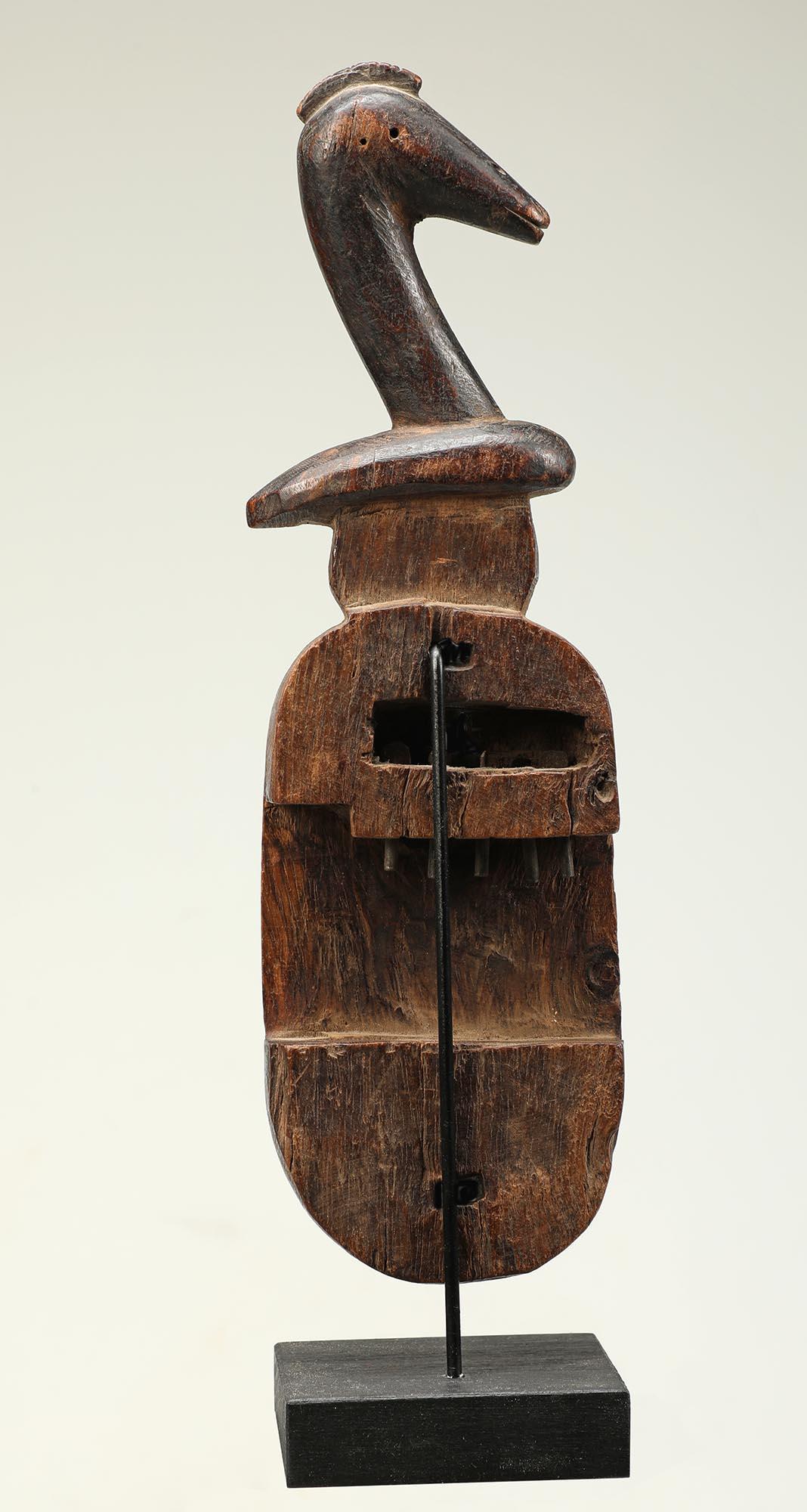 Sweet Bird Topped Carved Wood Bambara Wood Door Lock, Mali Africa Mounted For Sale 1