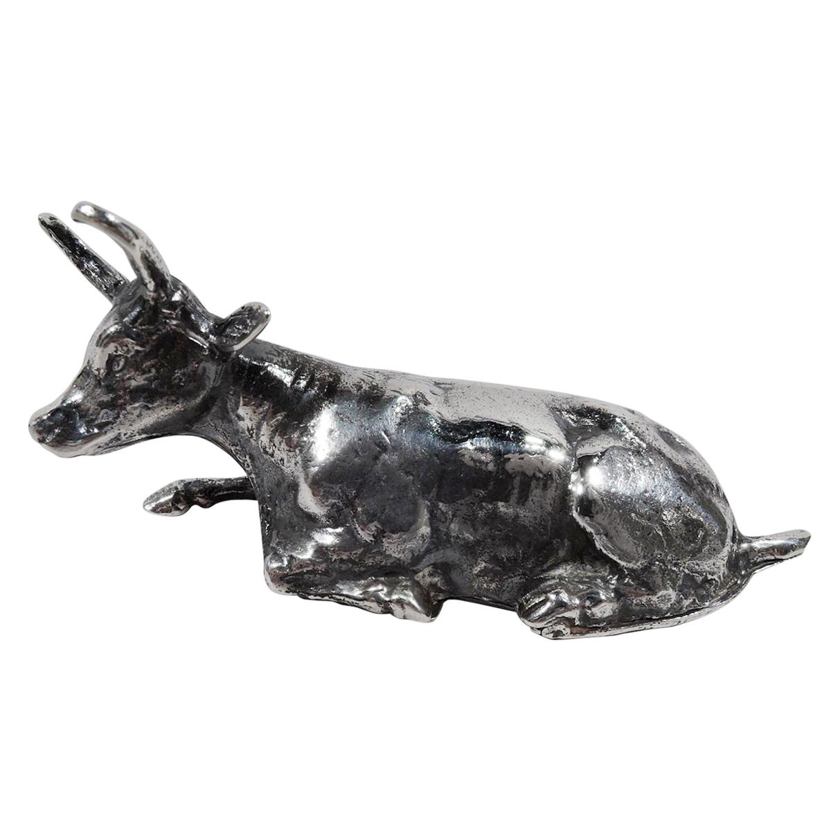 Sweet English Sterling Silver Recumbent Cow Pillbox