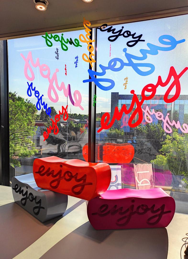 Other Sweet Fuchsia Enjoy Bench by Adriana Lohmann And Giò Colonna Romano For Sale